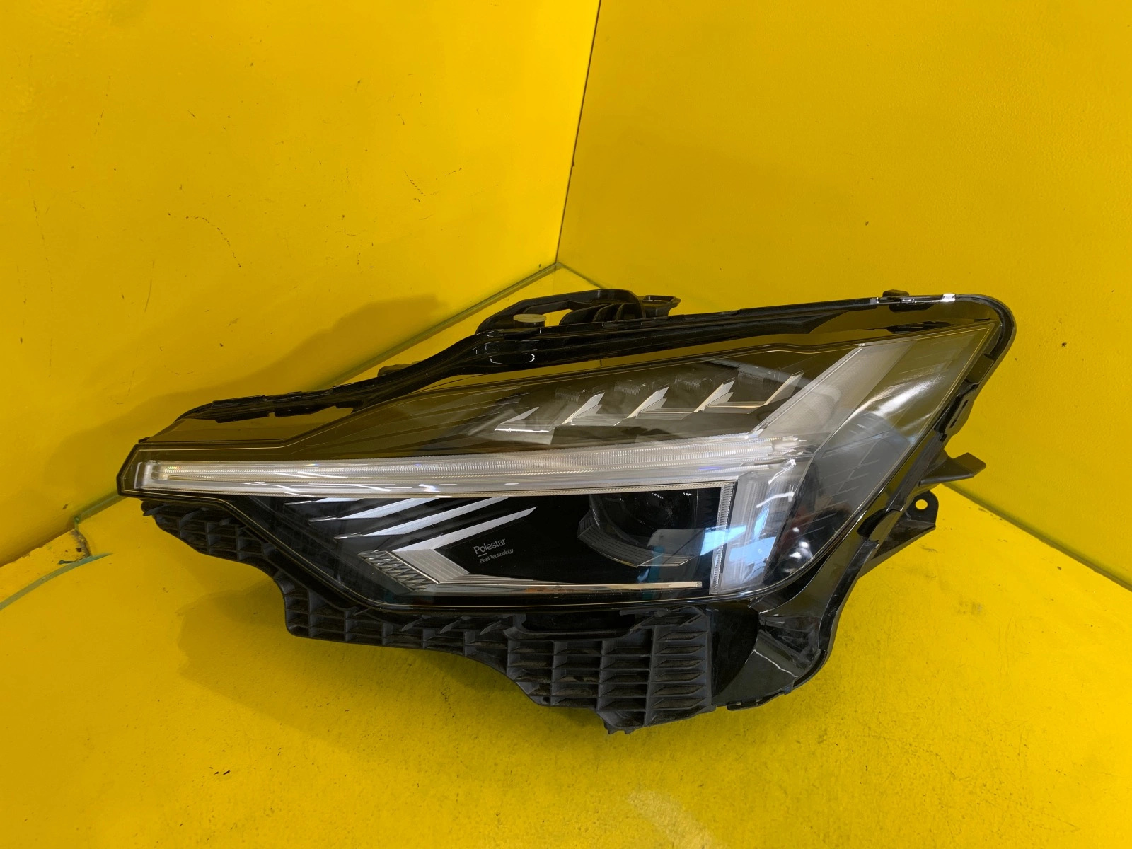 Reflektor Lampa Lewa Polestar 2 II FULL LED 2020- P31698070 Autolamps Reflektor Lampa Lewa Polestar 2 II FULL LED 2020- P31698070