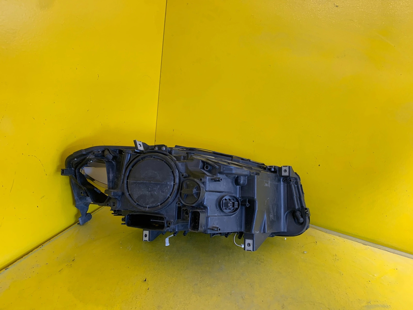 Reflektor Lampa Lewa BMW 5 F10 XENON 7203245-18 NIESKRETNA Autolamps 4 Reflektor Lampa Lewa BMW 5 F10 XENON 7203245-18 NIESKRETNA