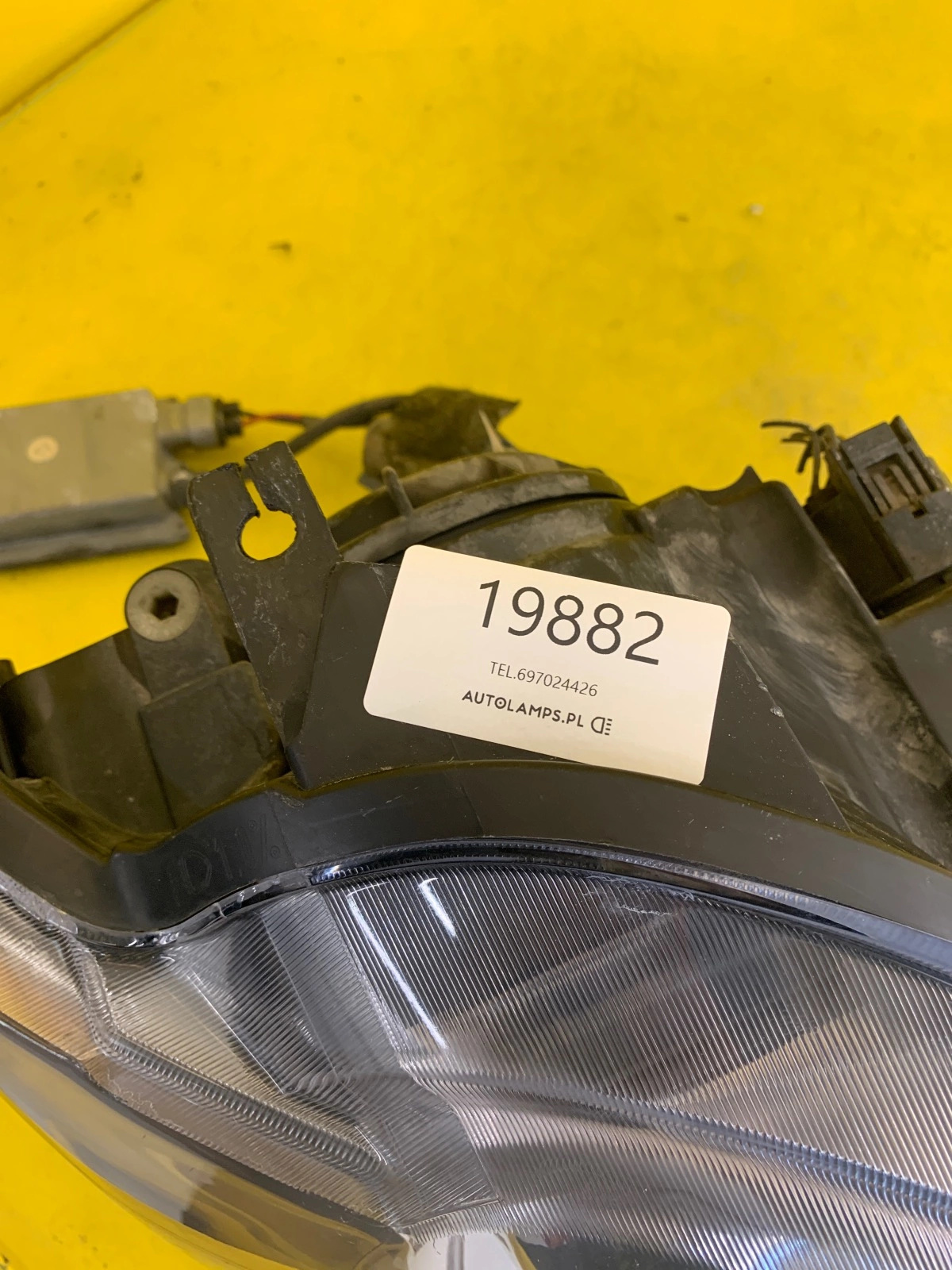 Reflektor Lampa Prawa JAGUAR XF X250 07-11 H7 Autolamps 2 Reflektor Lampa Prawa JAGUAR XF X250 07-11 H7