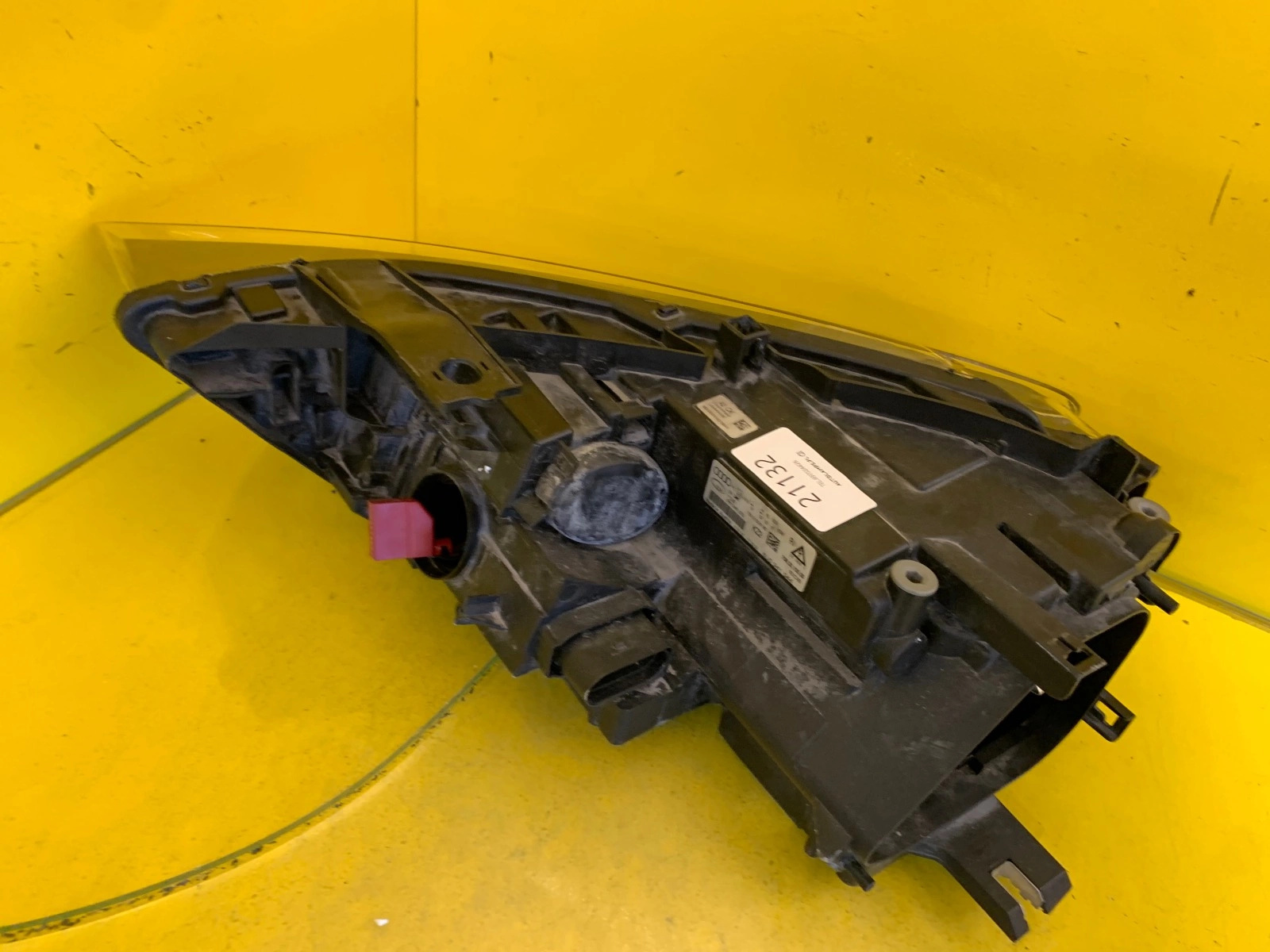 Reflektor Lampa Prawa Audi Q3 11-14 Xenon Led 8U0941044 Autolamps 3 Reflektor Lampa Prawa Audi Q3 11-14 Xenon Led 8U0941044