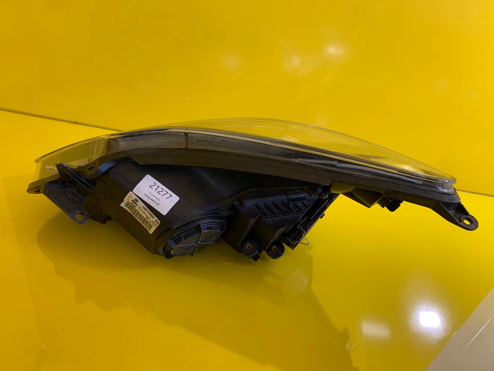 Reflektor Lampa Prawa Opel Corsa D 2006-2011 Zwykła Ciemna Autolamps 3 Reflektor Lampa Prawa Opel Corsa D 2006-2011 Zwykła Ciemna