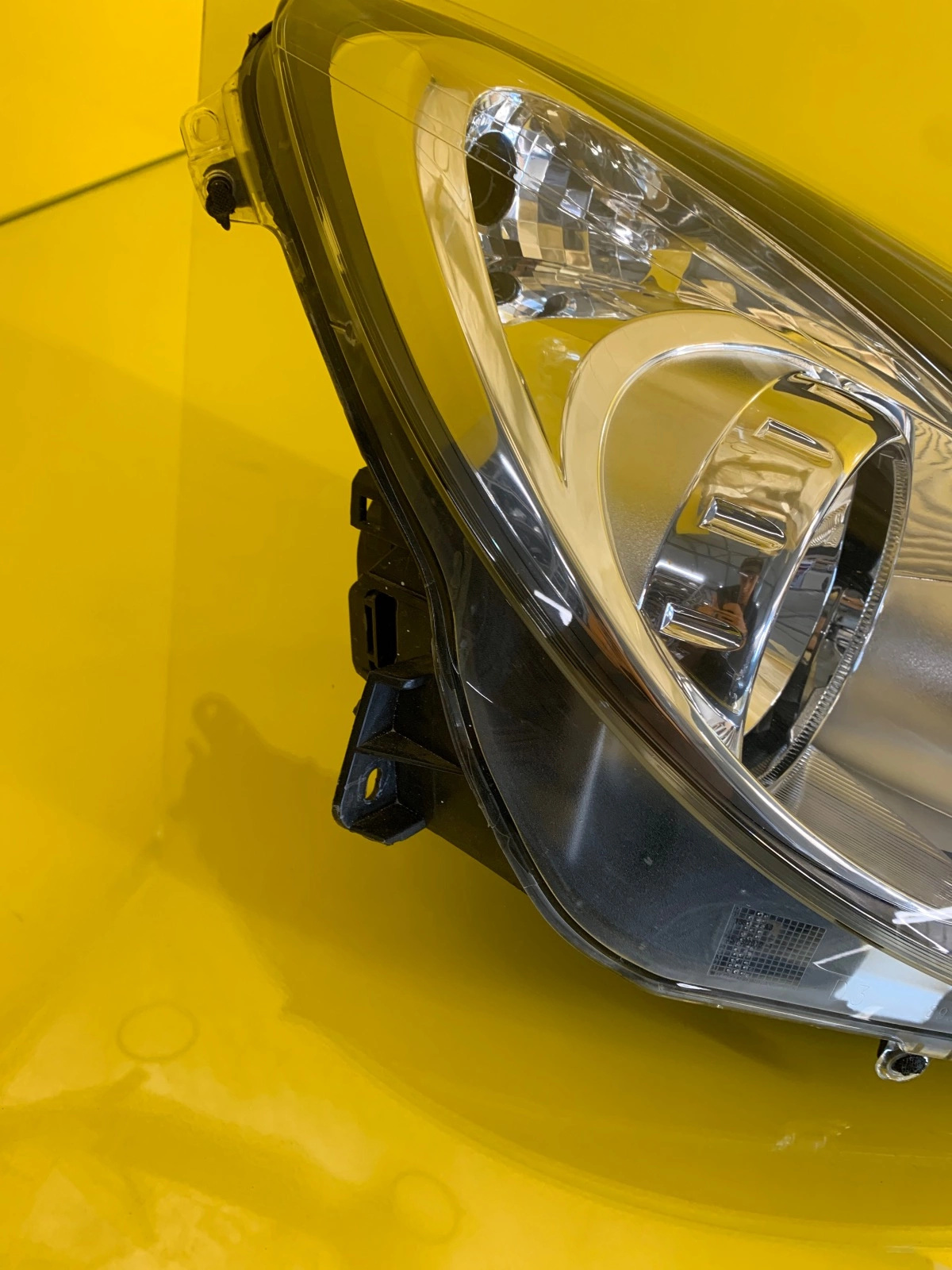 Reflektor Lampa Prawa Opel Corsa D 2006-2011 Zwykła Ciemna Autolamps 7 Reflektor Lampa Prawa Opel Corsa D 2006-2011 Zwykła Ciemna