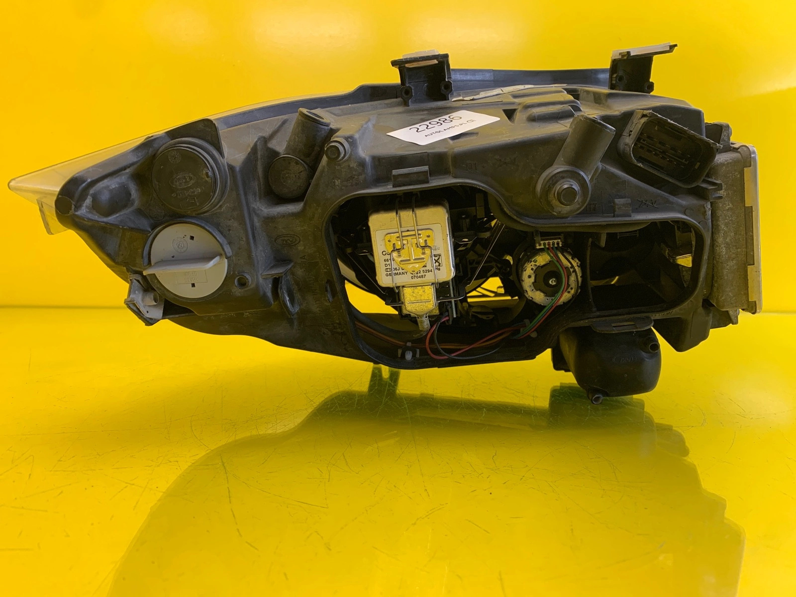 Reflektor Lampa Lewa BMW 3 E90 E91 Bi-Xenon Nieskrętna Autolamps 4 Reflektor Lampa Lewa BMW 3 E90 E91 Bi-Xenon Nieskrętna