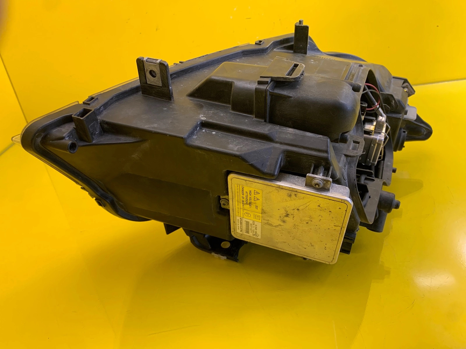 Reflektor Lampa Lewa BMW 3 E90 E91 Bi-Xenon Nieskrętna Autolamps 6 Reflektor Lampa Lewa BMW 3 E90 E91 Bi-Xenon Nieskrętna