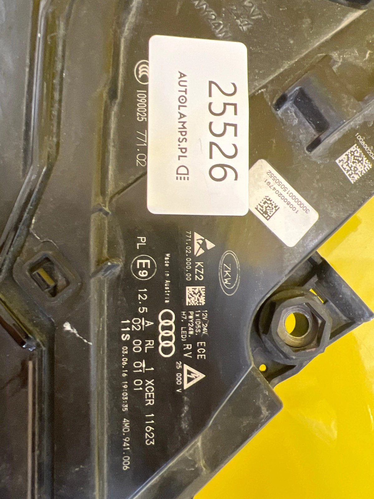 Reflektor Lampa Prawa Przednia Audi Q7 Bi-Xenon Led 4M0941006 Autolamps 2 Reflektor Lampa Prawa Przednia Audi Q7 Bi-Xenon Led 4M0941006