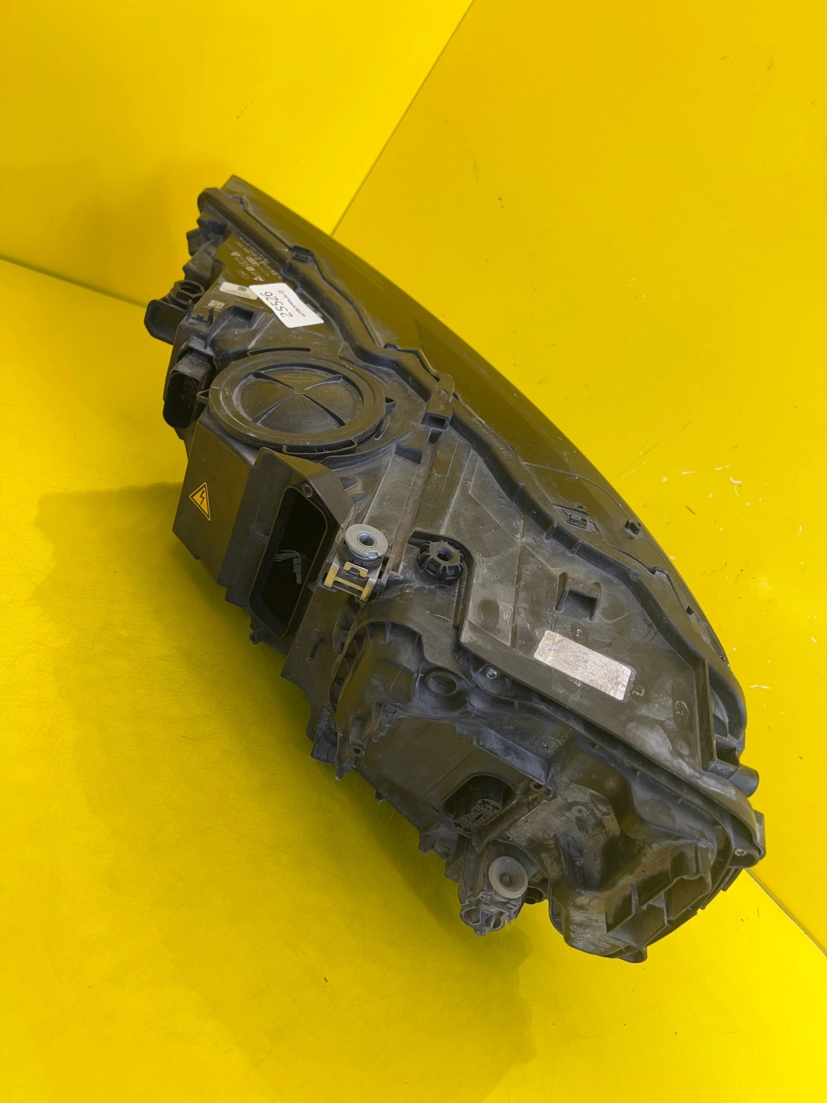 Reflektor Lampa Prawa Przednia Audi Q7 Bi-Xenon Led 4M0941006 Autolamps 3 Reflektor Lampa Prawa Przednia Audi Q7 Bi-Xenon Led 4M0941006