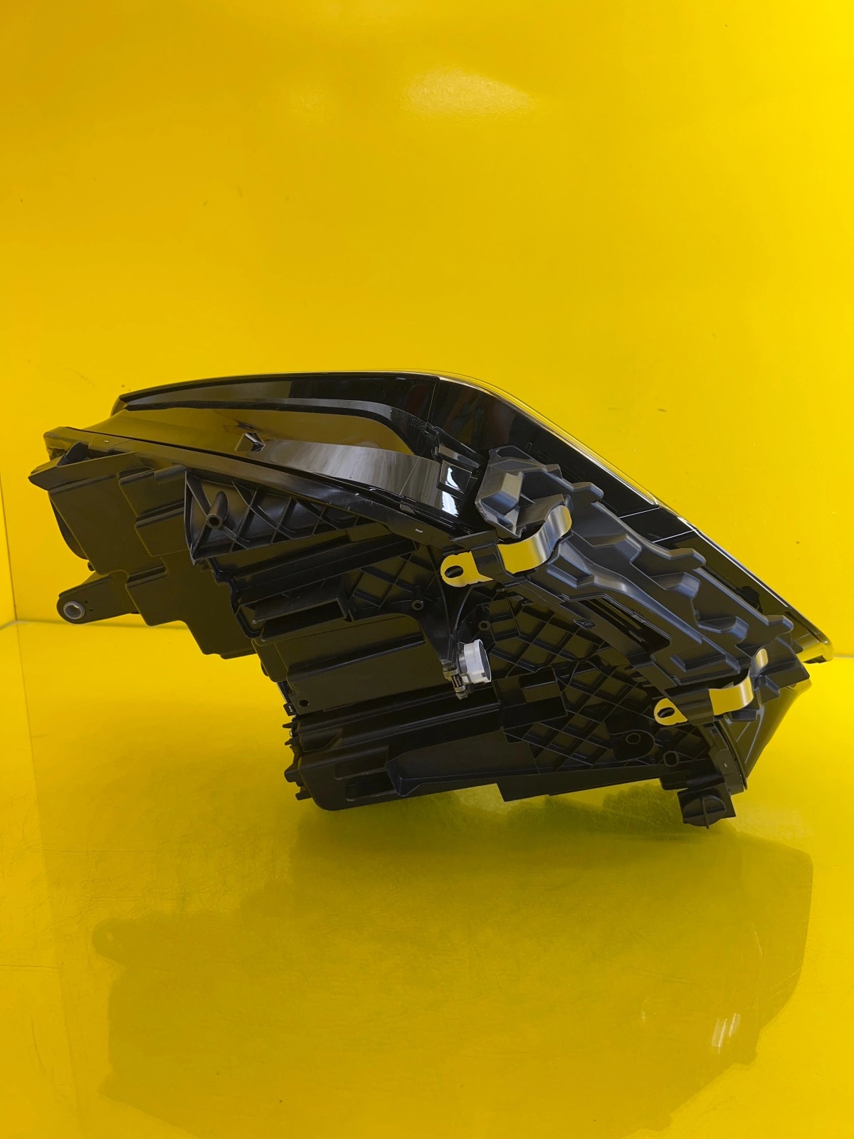 Reflektor Lampa Prawa BMW X2 U10 Full Led 5A77EC6-05 Autolamps 5 Reflektor Lampa Prawa BMW X2 U10 Full Led 5A77EC6-05