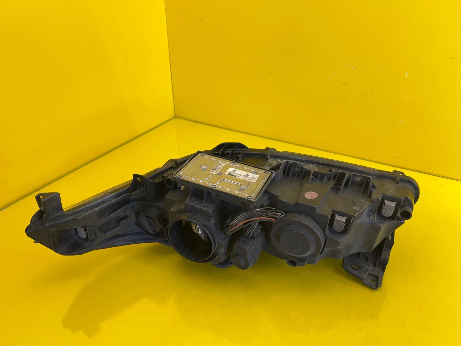 Reflektor Lampa Prawa Renault Laguna II Xenon Autolamps 4 Reflektor Lampa Prawa Renault Laguna II Xenon