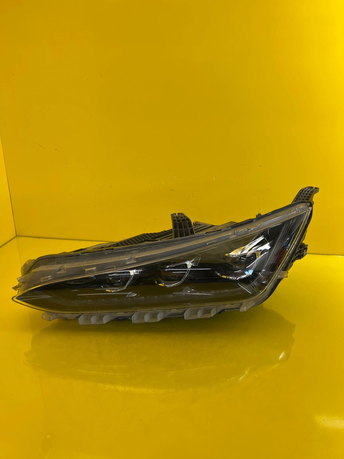 Reflektor Lampa Lewa Przednia Byd Tang EV600 Full Led 21- Autolamps Reflektor Lampa Lewa Przednia Byd Tang EV600 Full Led 21-