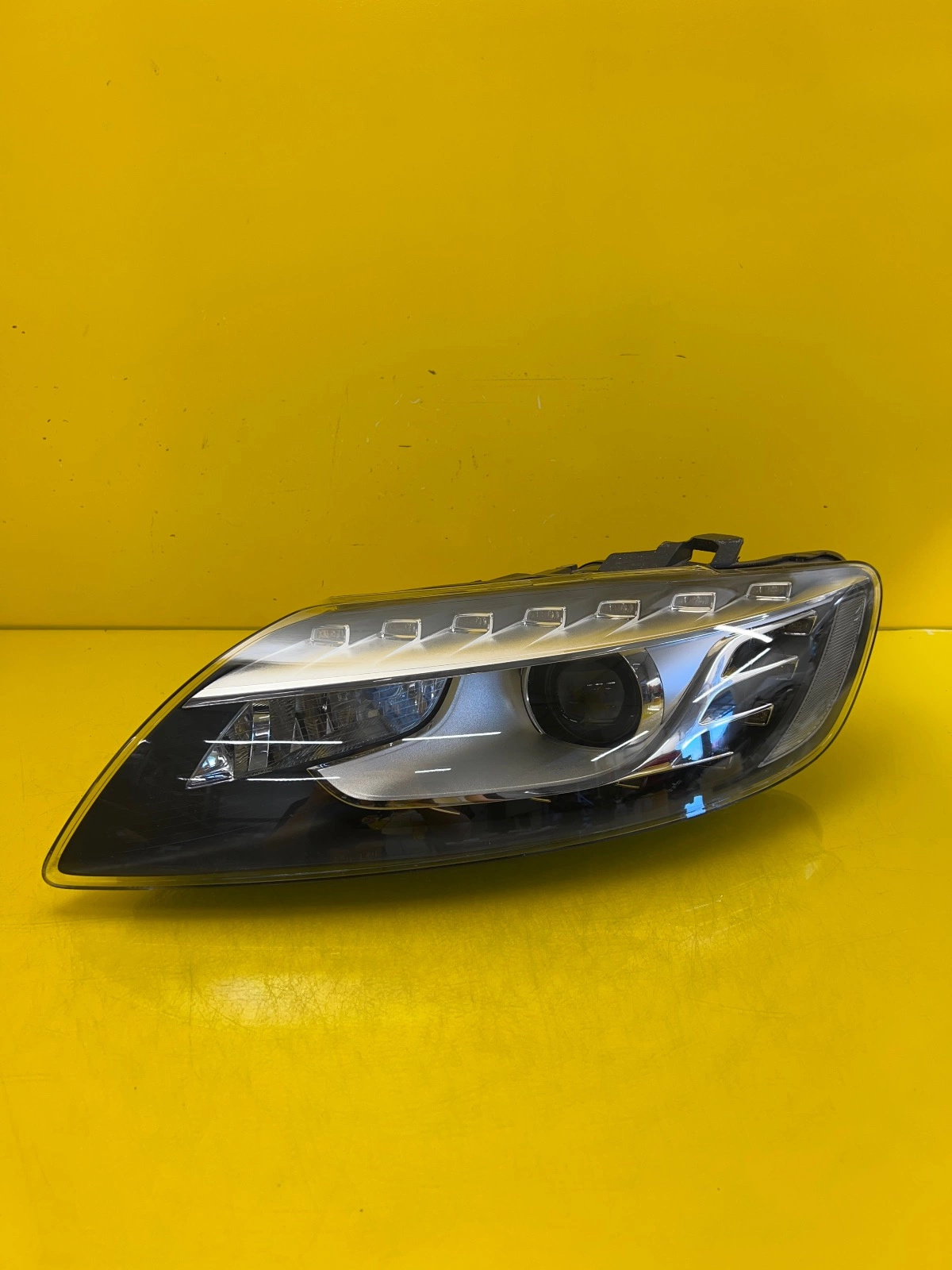 Reflektor Lampa Lewa Przednia Audi Q7 4L Lift 4L0941029AD Autolamps Reflektor Lampa Lewa Przednia Audi Q7 4L Lift 4L0941029AD