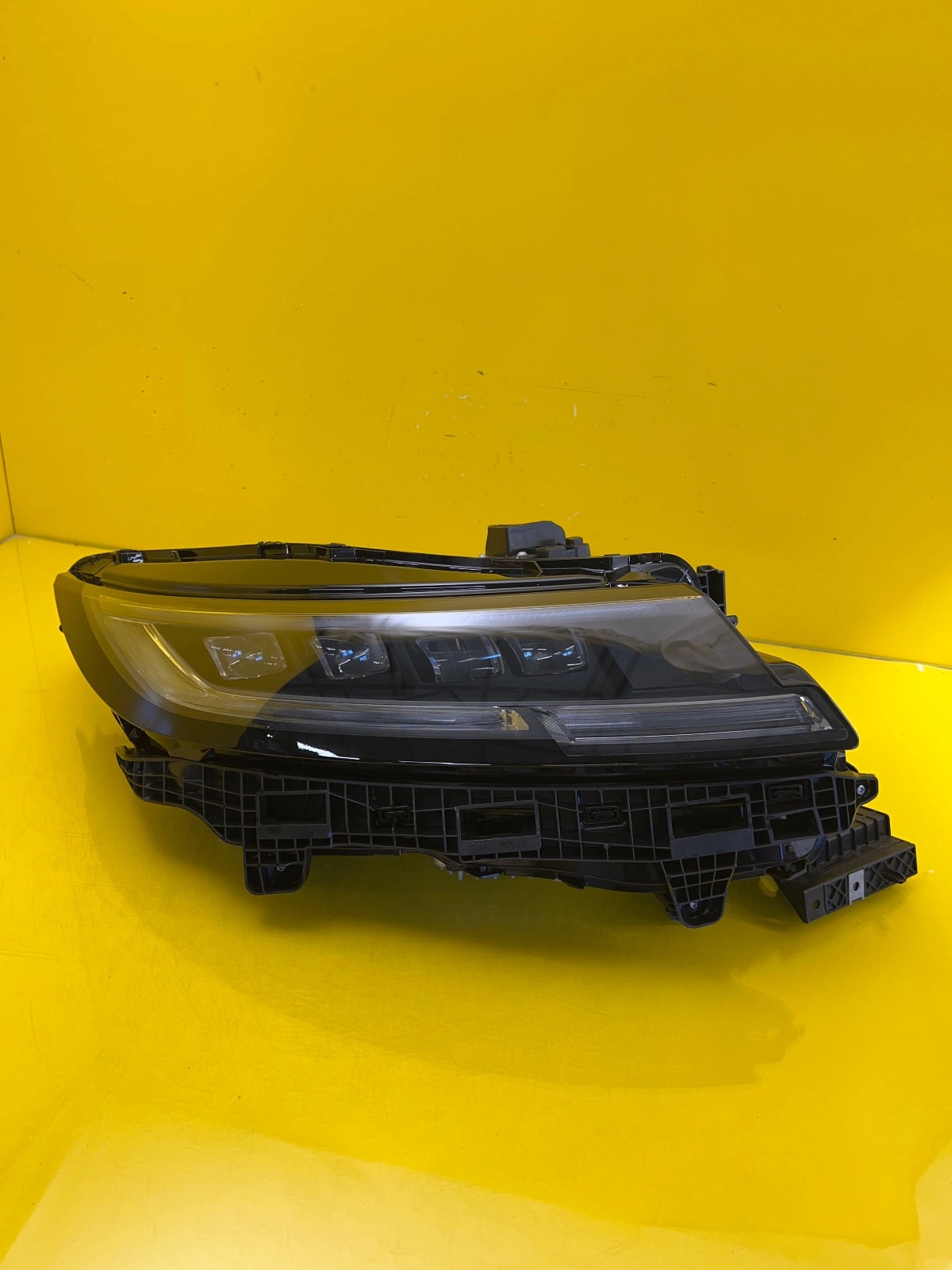 Reflektor Lampa Prawa Range Rover Sport 3 L461 N9X2-13W030-DJ Full Led Autolamps Reflektor Lampa Prawa Range Rover Sport 3 L461 N9X2-13W030-DJ Full Led