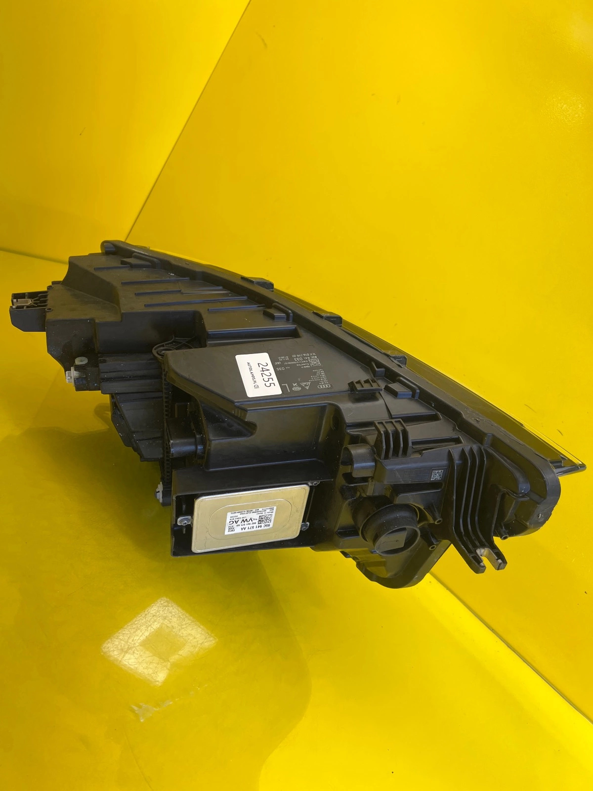 Reflektor Lampa Lewa Audi A6 E-Tron Full Led 85E941033 Autolamps 4 Reflektor Lampa Lewa Audi A6 E-Tron Full Led 85E941033