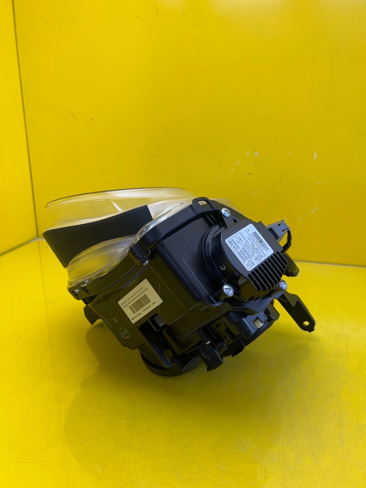 Reflektor Lampa Lewa Przednia Nissan Juke Xenon Lift 14- Autolamps 6 Reflektor Lampa Lewa Przednia Nissan Juke Xenon Lift 14-