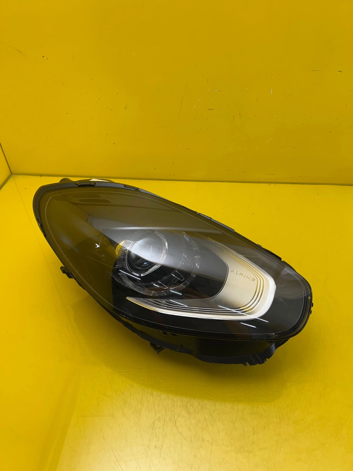 Reflektor Lampa Prawa Przednia Renault Alpine A110 Full Led Autolamps Reflektor Lampa Prawa Przednia Renault Alpine A110 Full Led