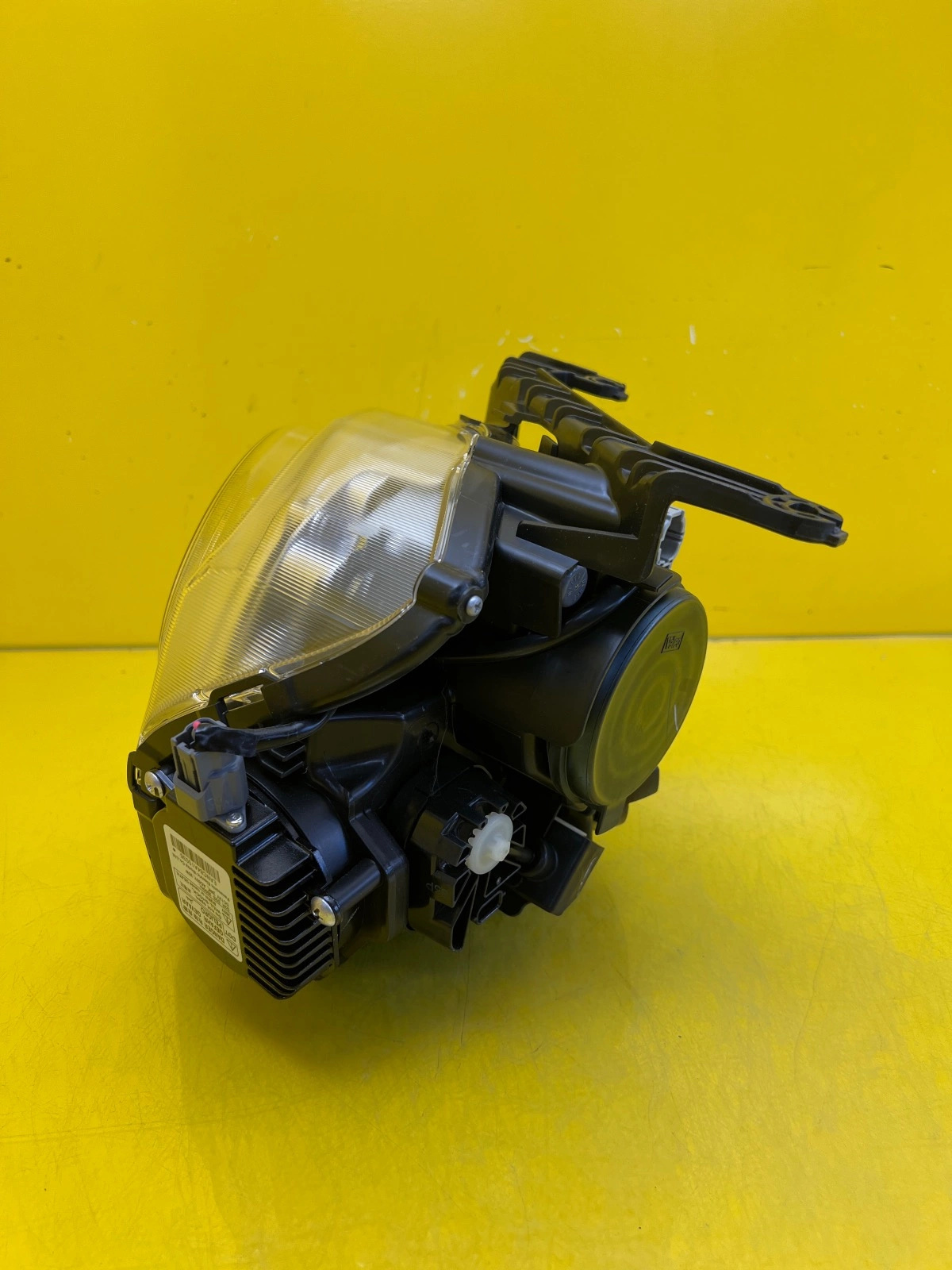 Reflektor Lampa Lewa Przednia Nissan Juke Xenon Lift 14- Autolamps 4 Reflektor Lampa Lewa Przednia Nissan Juke Xenon Lift 14-