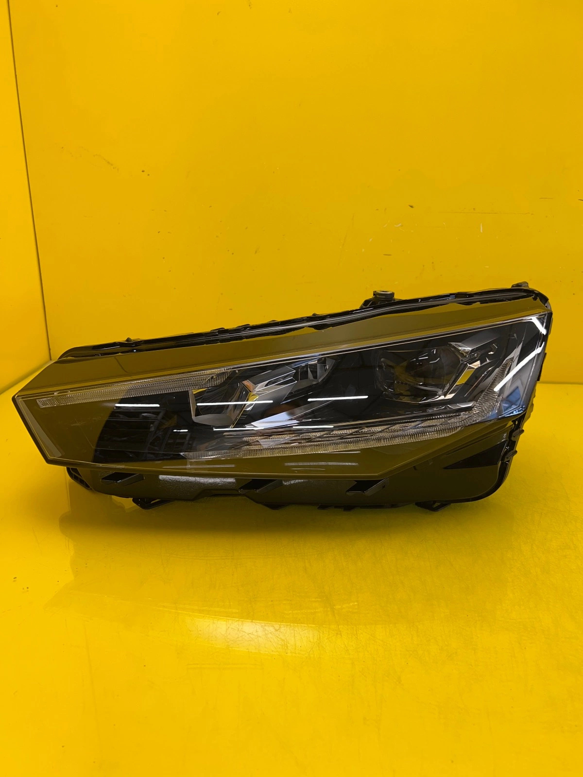 Reflektor Lampa Lewa Skoda Scala Lift Full Led 655941015A Autolamps Reflektor Lampa Lewa Skoda Scala Lift Full Led 655941015A
