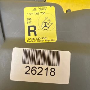 Reflektor Lampa Prawa Mercedes W126 79-91 A1268209361