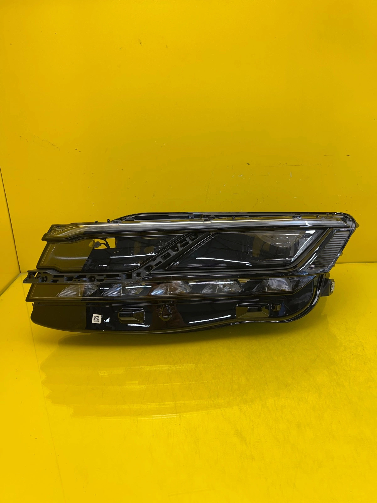 Reflektor Lampa Lewa VW Touareg III 3 19- Full led 761941081A Autolamps Reflektor Lampa Lewa VW Touareg III 3 19- Full led 761941081A