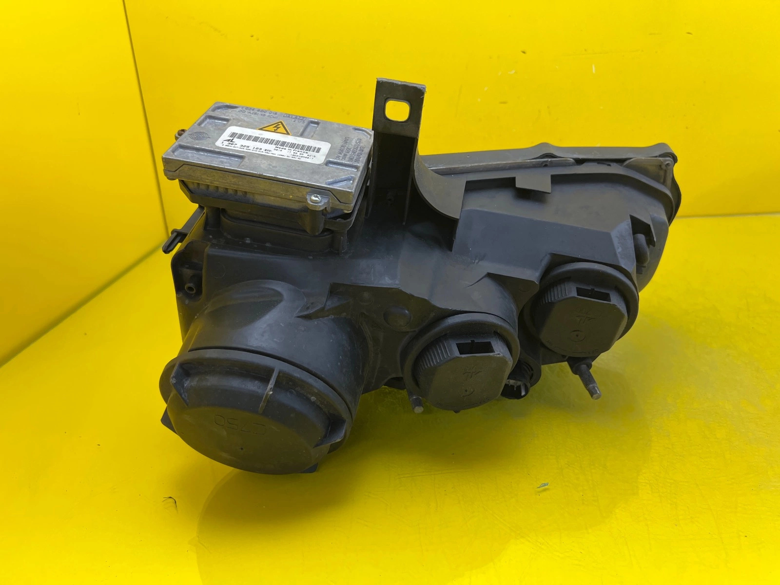 Reflektor Lampa Prawa Alfa Romeo 159 Xenon 60683987 Autolamps 4 Reflektor Lampa Prawa Alfa Romeo 159 Xenon 60683987