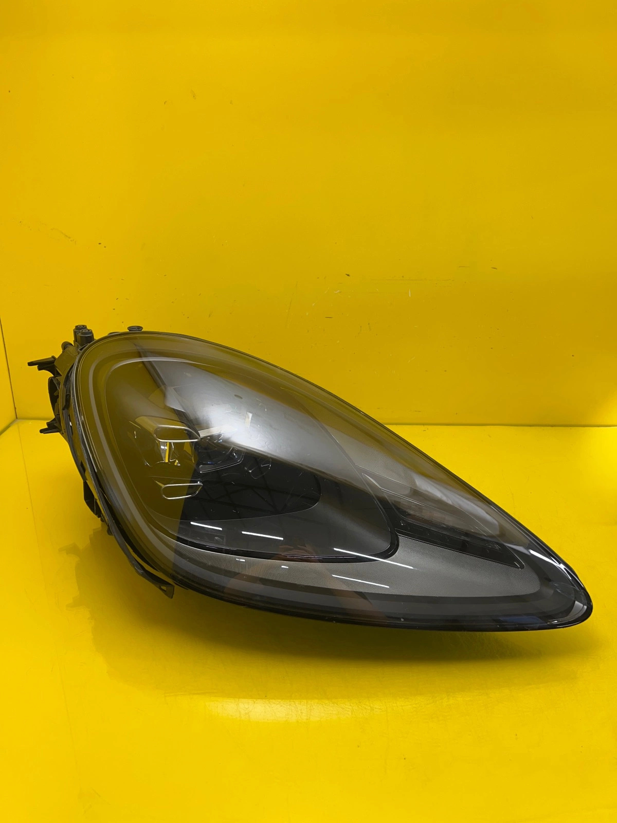 Reflektor Lampa Prawa Przednia Porsche Cayenne III 9Y0 17+ Full Led 9Y0941034AK Autolamps Reflektor Lampa Prawa Przednia Porsche Cayenne III 9Y0 17+ Full Led 9Y0941034AK