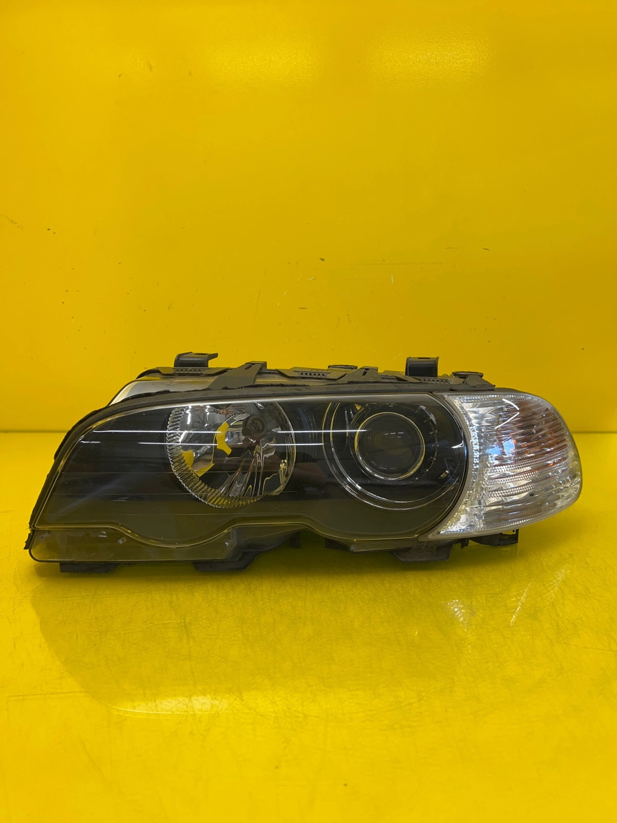 Reflektor Lampa Lewa Przednia BMW 3 E46 6904293 Autolamps Reflektor Lampa Lewa Przednia BMW 3 E46 6904293