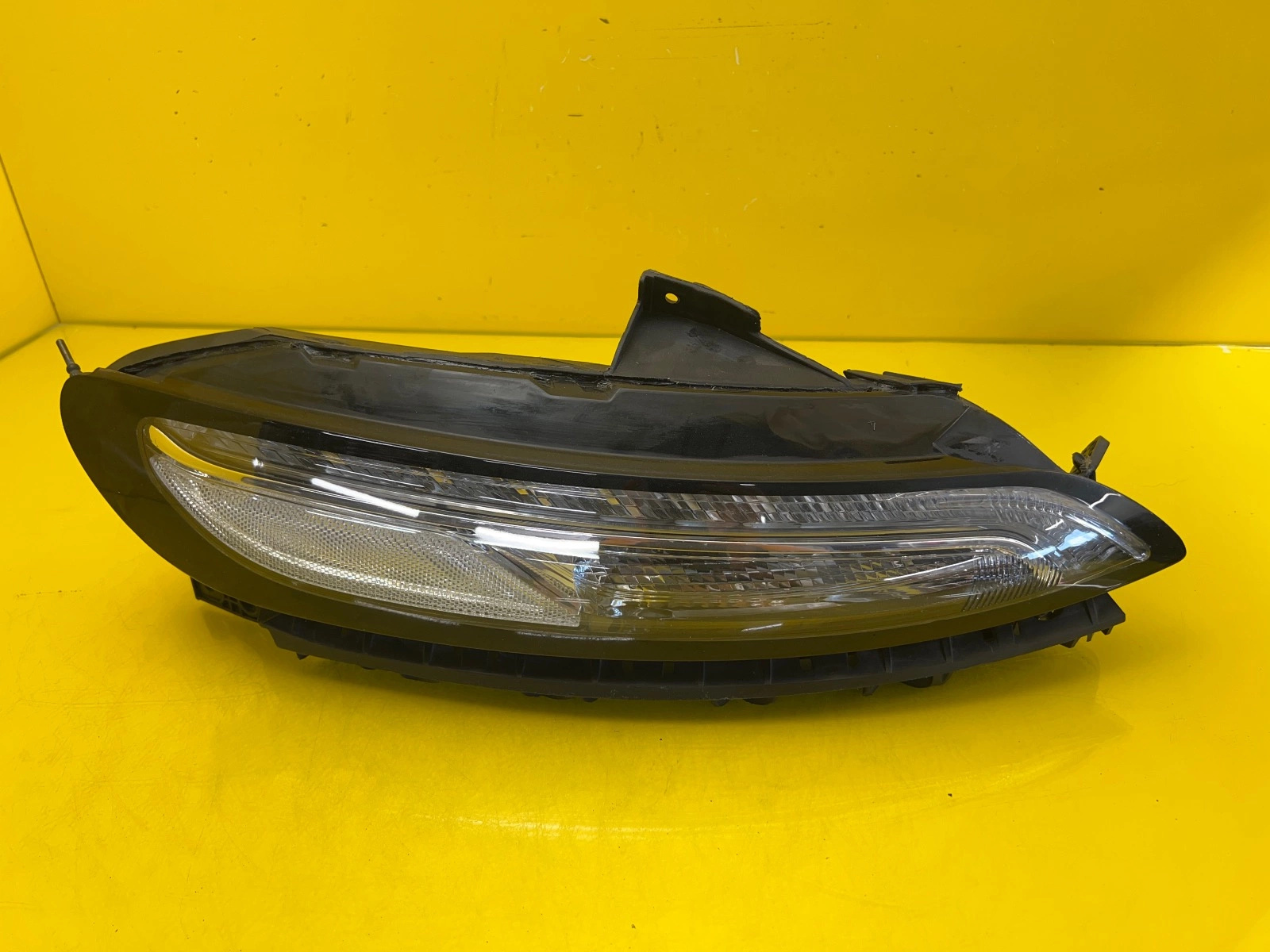 Reflektor Lampa Jeep Cherokee Prawa 68157104AL Kompletna Autolamps Reflektor Lampa Jeep Cherokee Prawa 68157104AL Kompletna