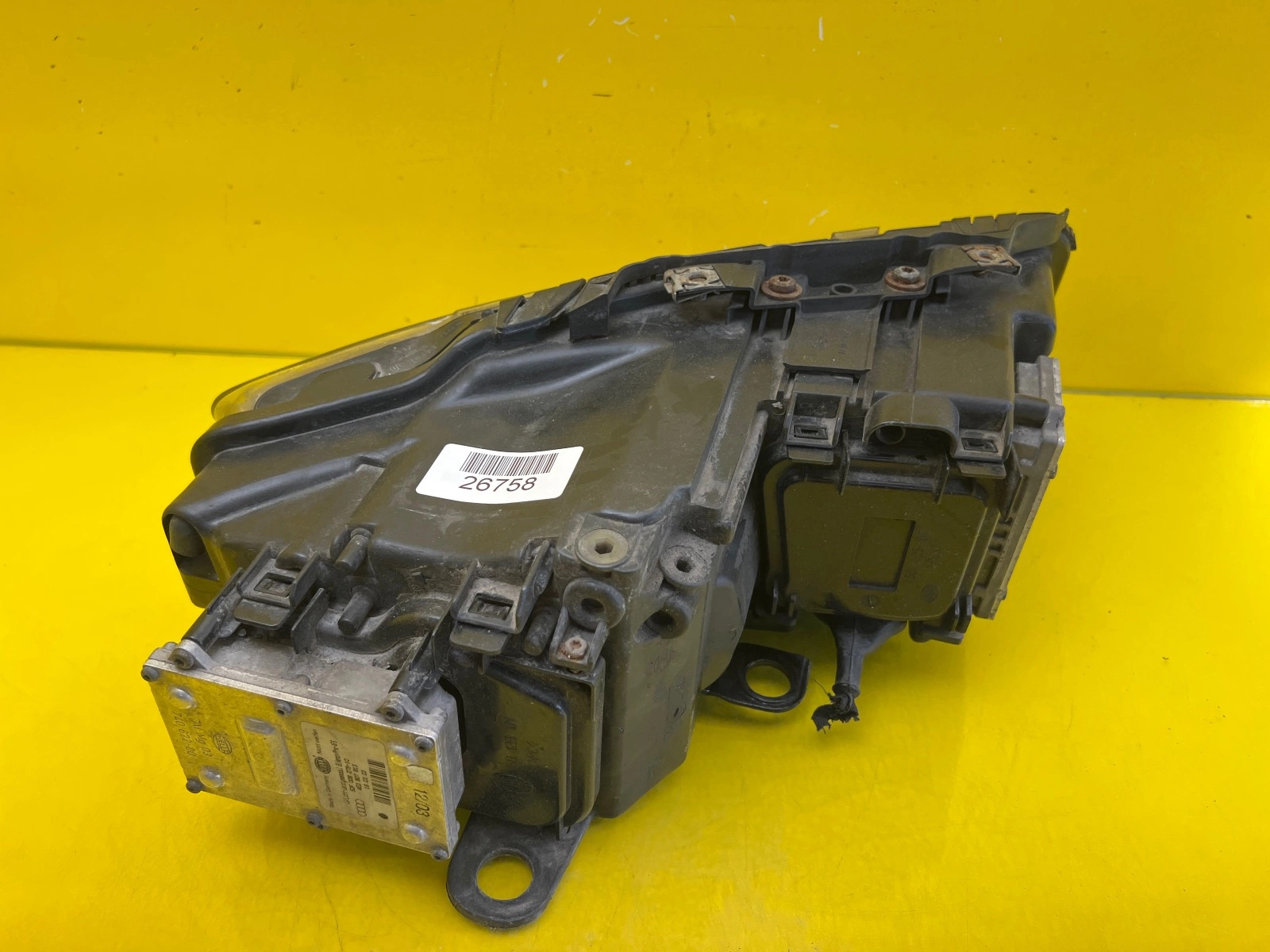 Reflektor Lampa Lewa Audi A8 D3 Bi-Xenon Lift H7 4E0941003 nieskrętna Autolamps 4 Reflektor Lampa Lewa Audi A8 D3 Bi-Xenon Lift H7 4E0941003 nieskrętna