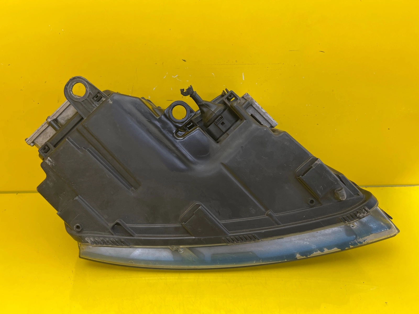 Reflektor Lampa Lewa Audi A8 D3 Bi-Xenon Lift H7 4E0941003 nieskrętna Autolamps 6 Reflektor Lampa Lewa Audi A8 D3 Bi-Xenon Lift H7 4E0941003 nieskrętna