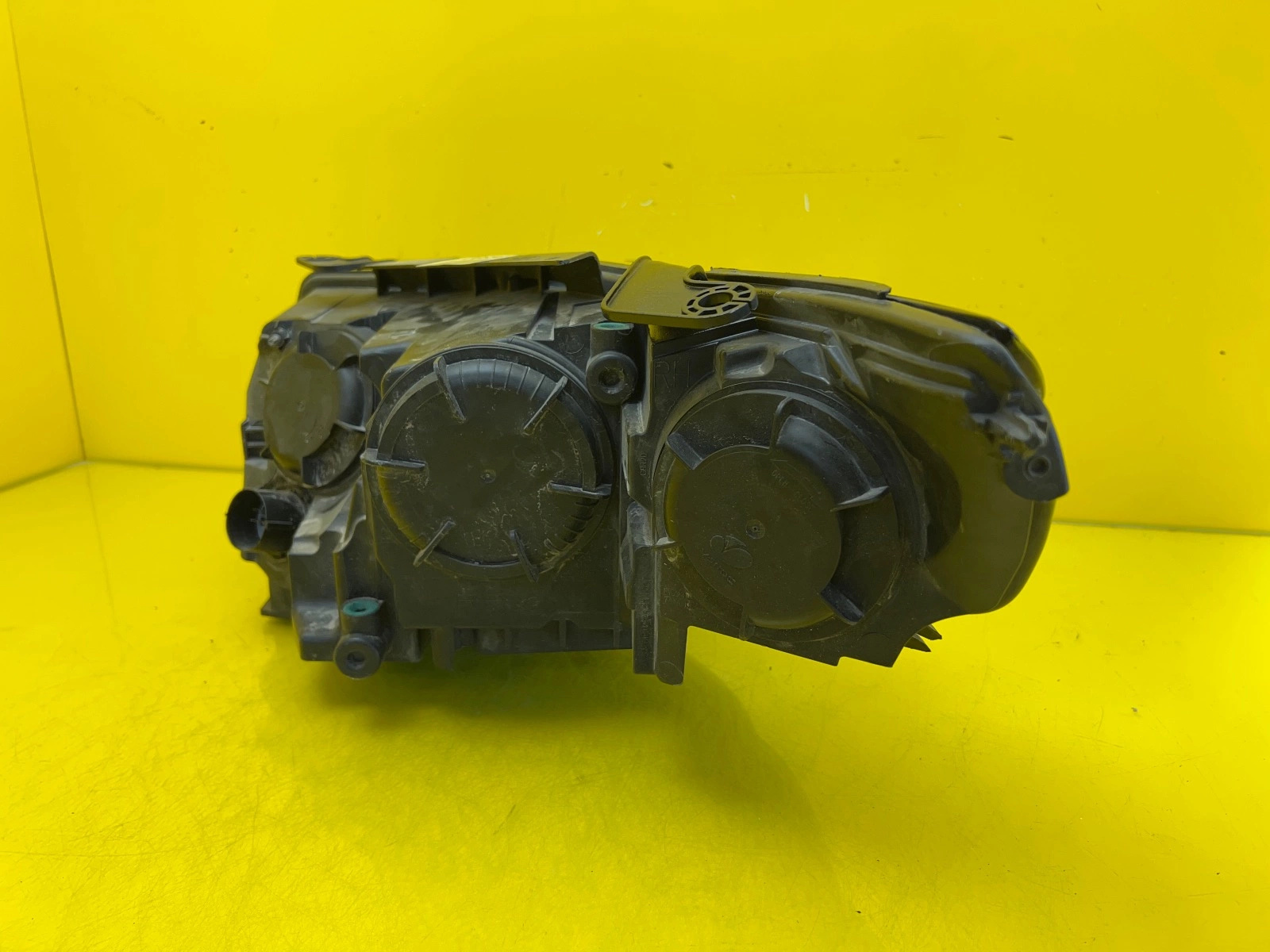 Reflektor Lampa Prawa Land Rover Discovery Sport L550 Zwykła FK72-13W029-BG Autolamps 4 Reflektor Lampa Prawa Land Rover Discovery Sport L550 Zwykła FK72-13W029-BG