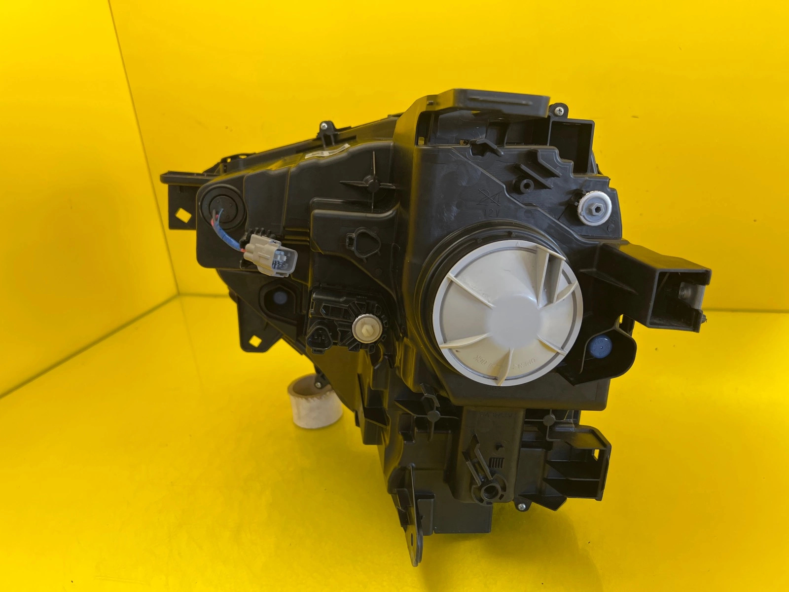 Reflektor Lampa Lewa Mitsubishi Eclipse Cross Lift 2022- Autolamps 4 Reflektor Lampa Lewa Mitsubishi Eclipse Cross Lift 2022-