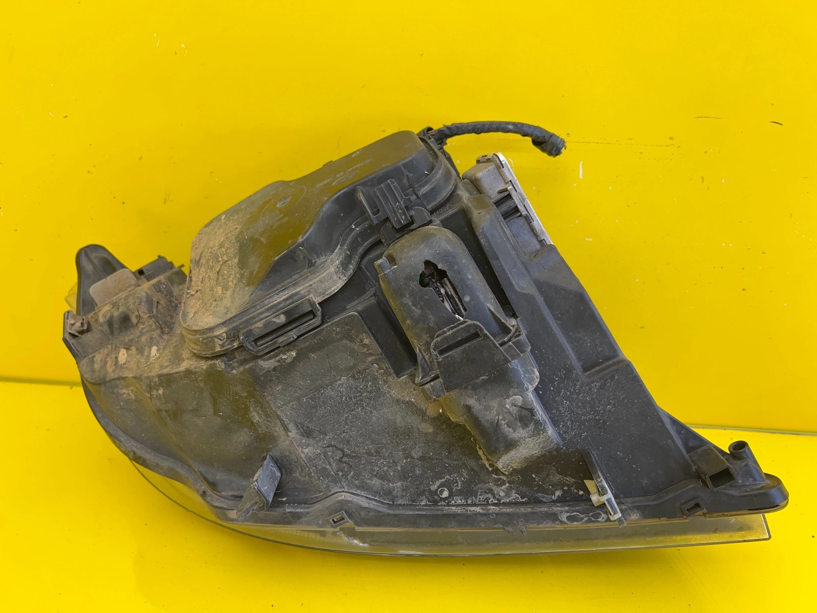 Reflektor Lampa Lewa BMW 3 E90 Xenon Nieskrętny 6942737.9 Autolamps 6 Reflektor Lampa Lewa BMW 3 E90 Xenon Nieskrętny 6942737.9