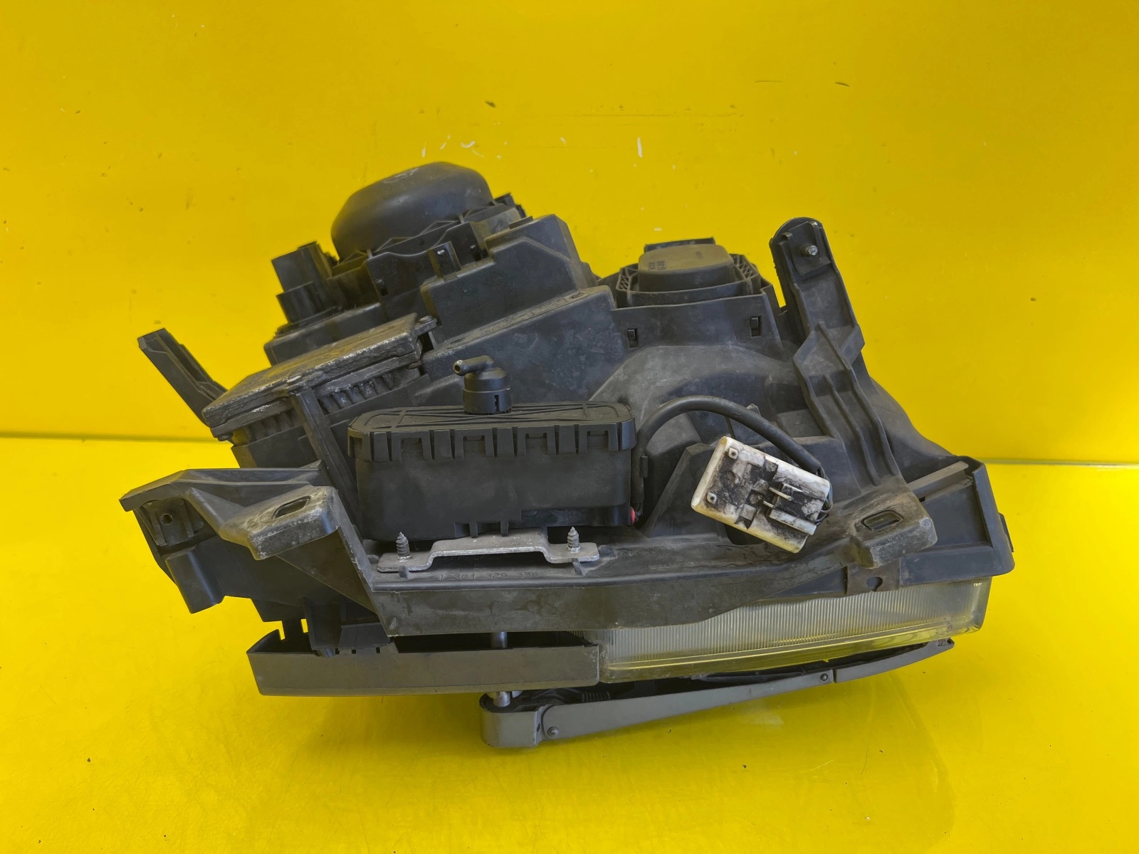 Reflektor Lampa Lewa Range Rover III Vogue L322 01-05 Xenon Autolamps 4 Reflektor Lampa Lewa Range Rover III Vogue L322 01-05 Xenon