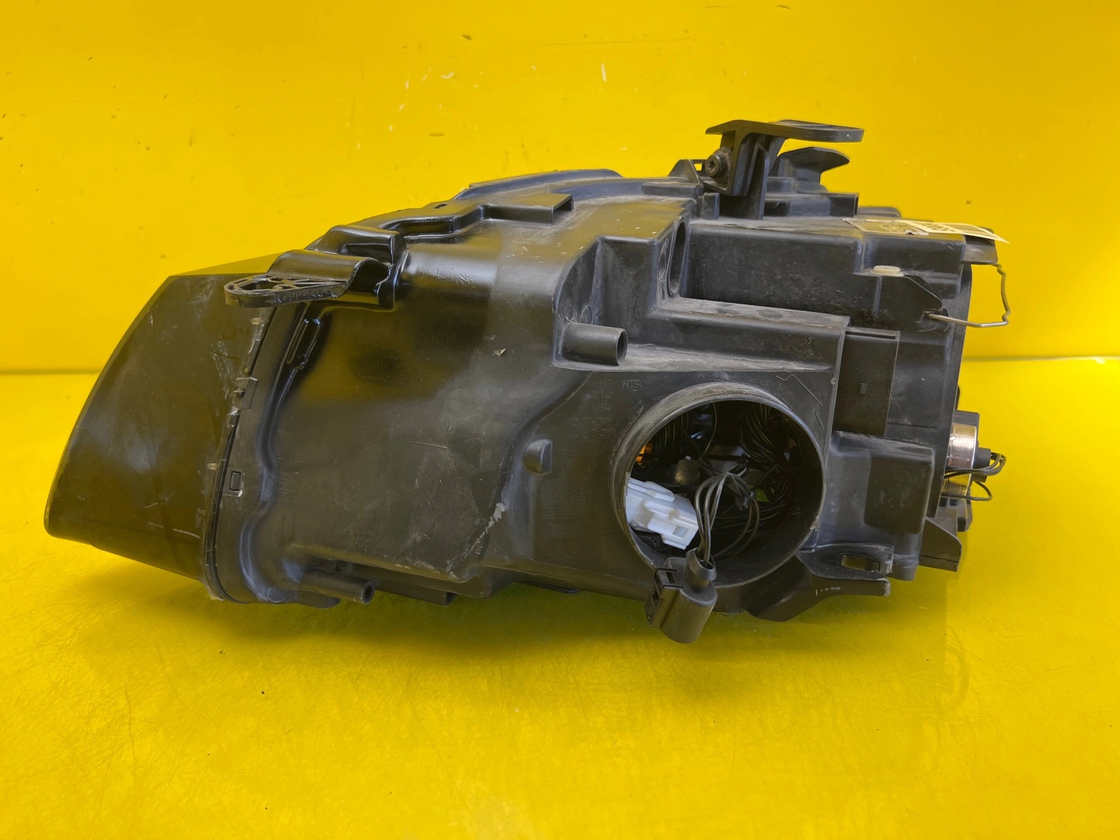 Reflektor Lampa Prawa Audi A5 8T 07-11 Xenon 8T0941004AK Autolamps 5 Reflektor Lampa Prawa Audi A5 8T 07-11 Xenon 8T0941004AK