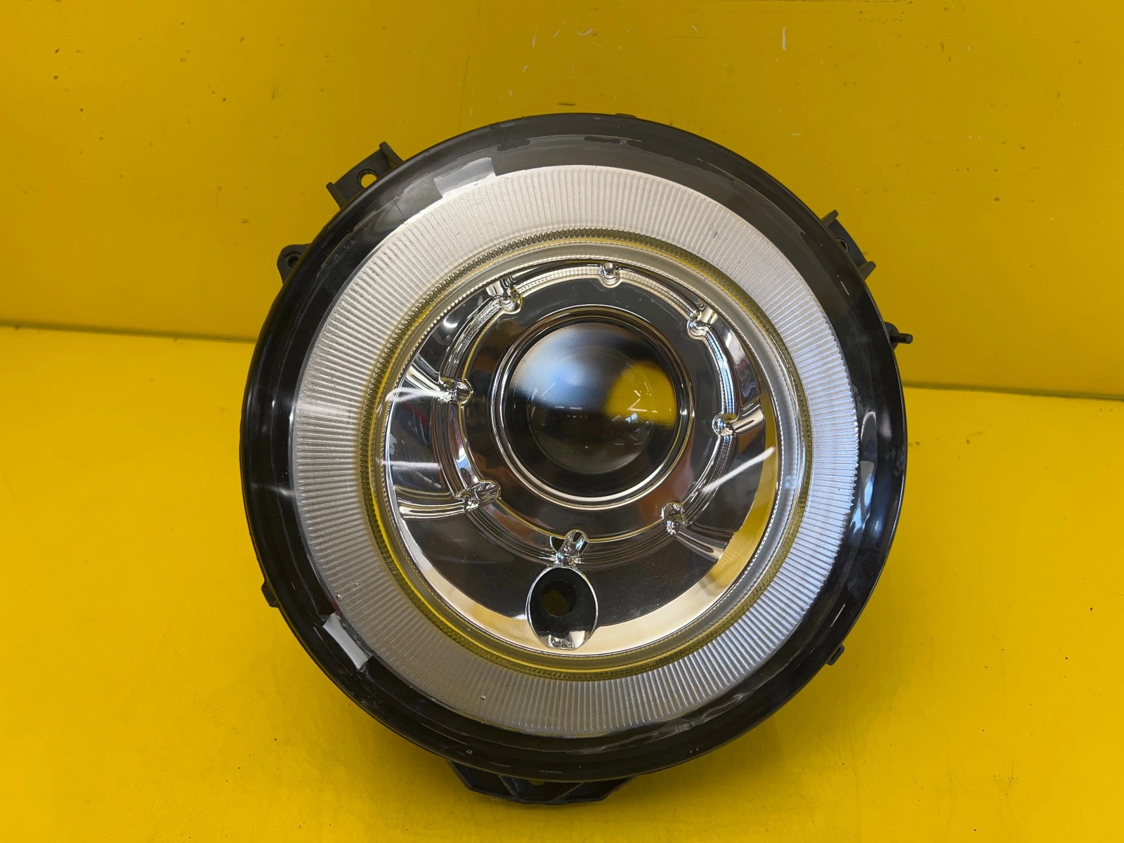 Reflektor Lampa Przednia Mercedes G-Klasa 463 W463 Lift Bi-Xenon Autolamps Reflektor Lampa Przednia Mercedes G-Klasa 463 W463 Lift Bi-Xenon