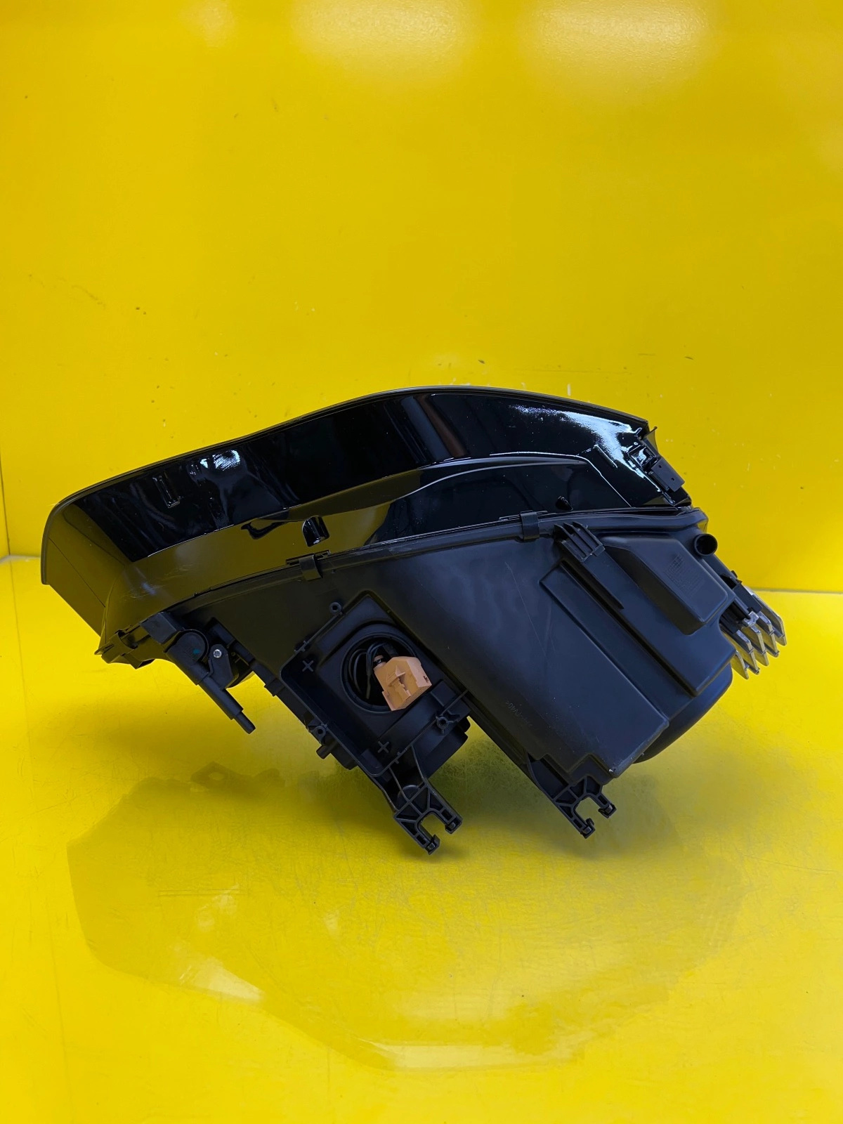 Reflektor Lampa Lewa Audi A5 8T Lift 11-15 Bi-Xenon Led 8T0941005C Autolamps 5 Reflektor Lampa Lewa Audi A5 8T Lift 11-15 Bi-Xenon Led 8T0941005C