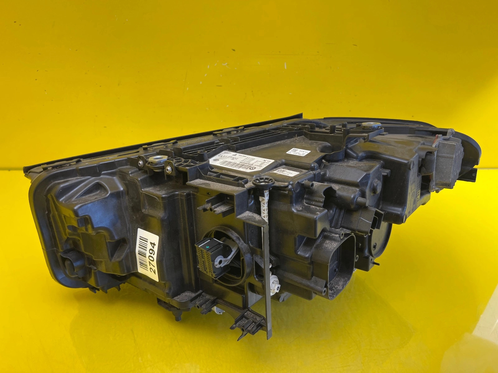 Reflektor Lampa Prawa BMW 5 G30 G31 LED 5A388C8-03 Autolamps 4 Reflektor Lampa Prawa BMW 5 G30 G31 LED 5A388C8-03