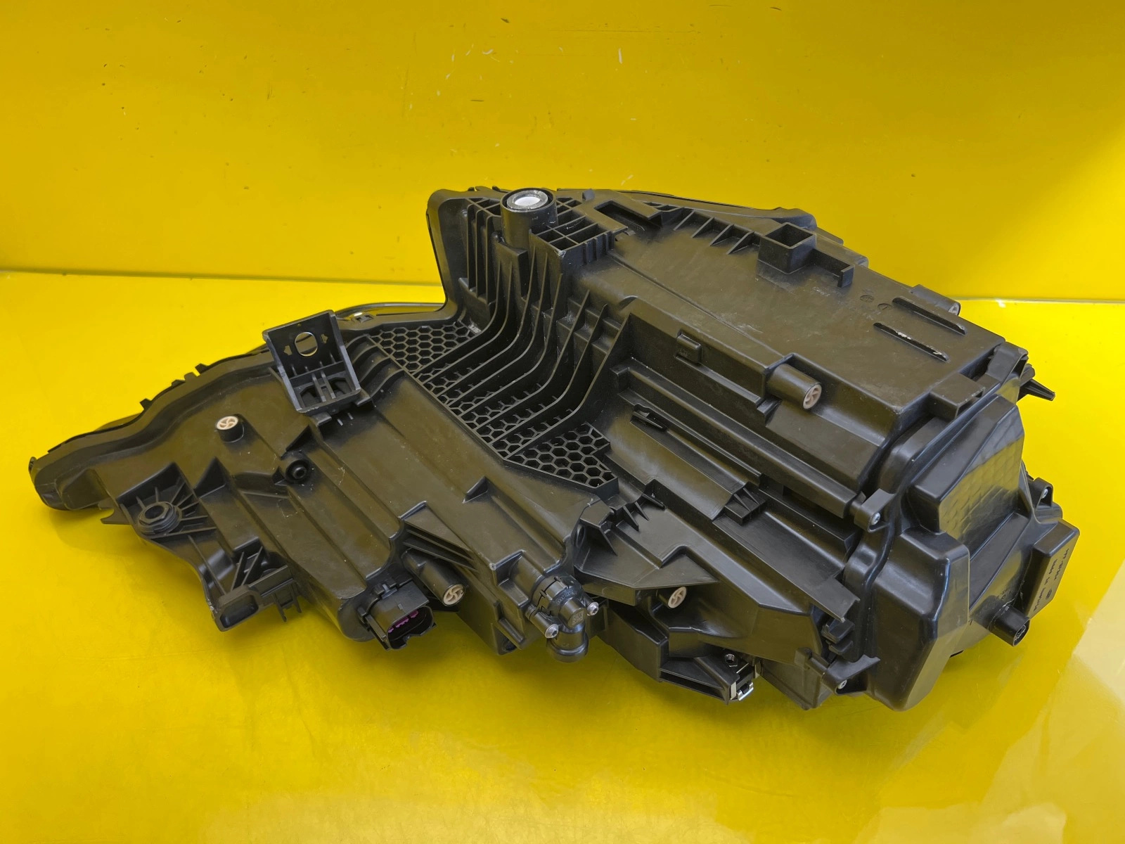 Reflektor Lampa Lewa Audi Q8 SQ8 4M Lift Full Led 4M8941011 Autolamps 5 Reflektor Lampa Lewa Audi Q8 SQ8 4M Lift Full Led 4M8941011