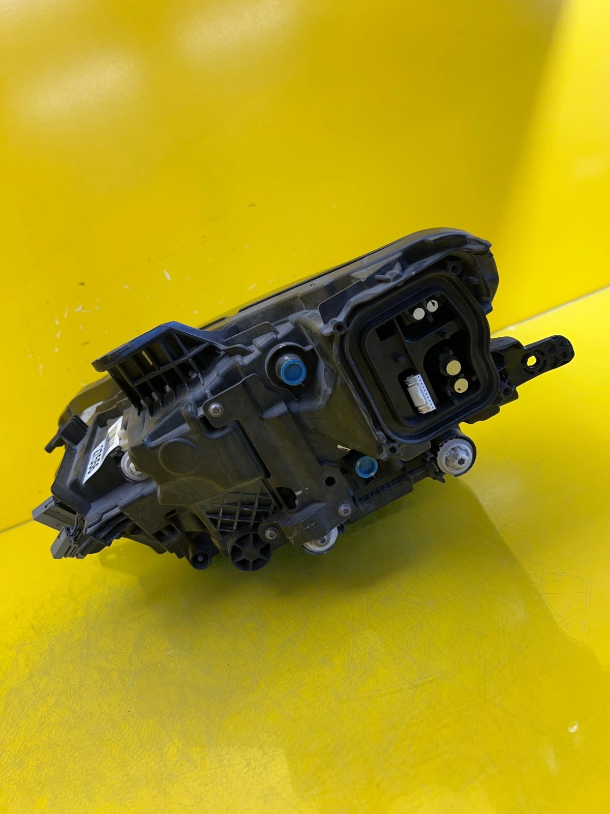 Reflektor Lampa Prawa Volvo S60 V60 Mid Led 32404682 Autolamps 5 Reflektor Lampa Prawa Volvo S60 V60 Mid Led 32404682