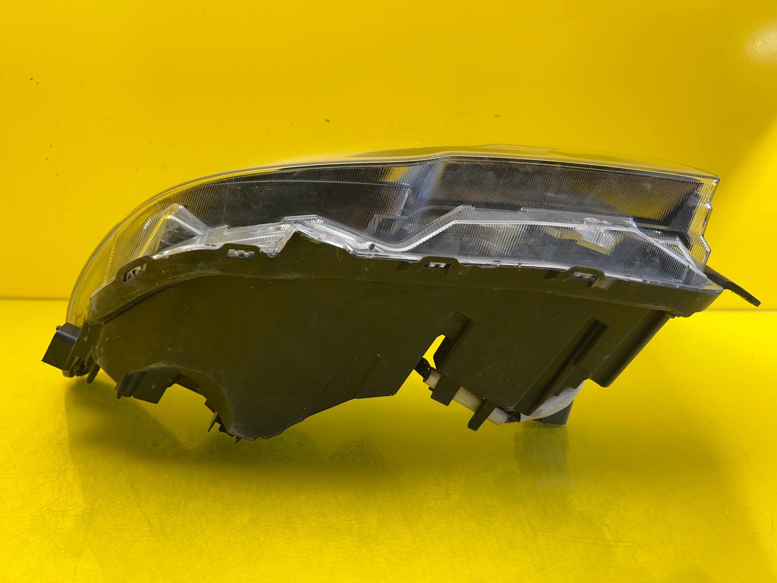 Reflektor Lampa Prawa Przednia Subaru Impreza Levorg WRX STI Full Led Autolamps 6 Reflektor Lampa Prawa Przednia Subaru Impreza Levorg WRX STI Full Led