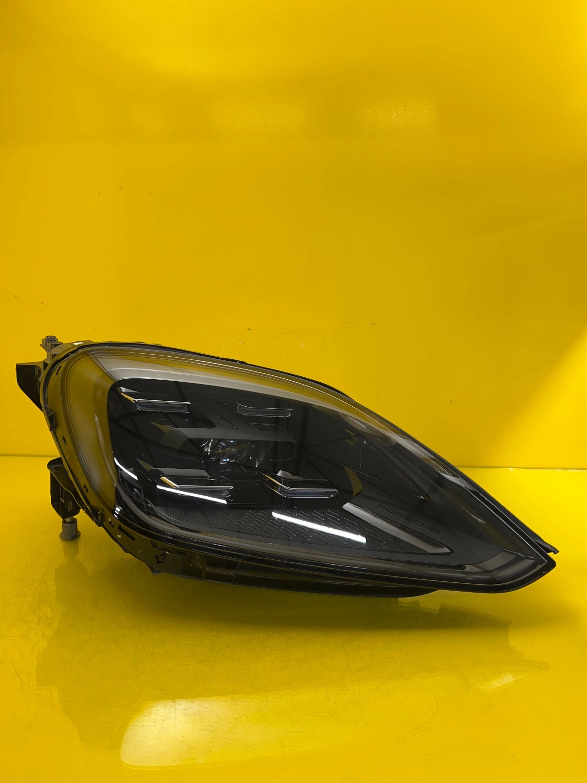 Reflektor Lampa Prawa Porsche Cayenne 9Y0 Lift Full Led 9Y0941082L Autolamps Reflektor Lampa Prawa Porsche Cayenne 9Y0 Lift Full Led 9Y0941082L