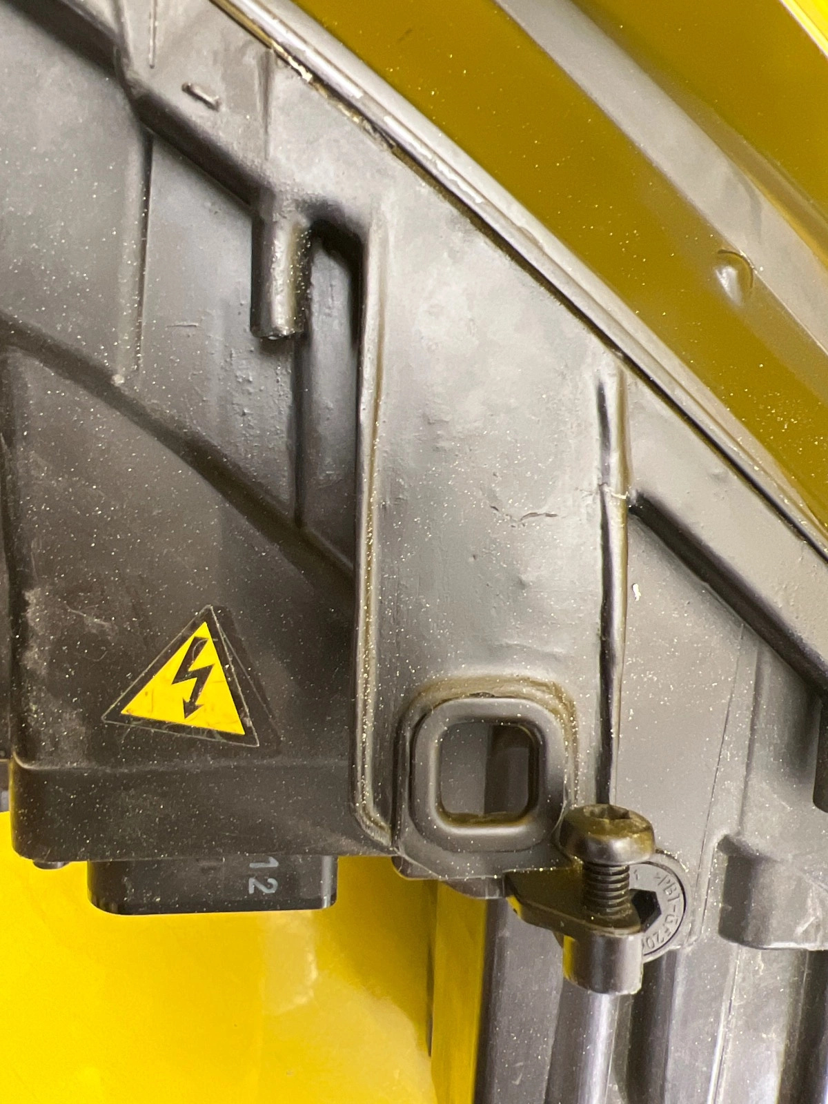 Reflektor Lampa Prawa Przednia Audi A8 D4 4H Lift Xenon 4H0941044 Autolamps 5 Reflektor Lampa Prawa Przednia Audi A8 D4 4H Lift Xenon 4H0941044