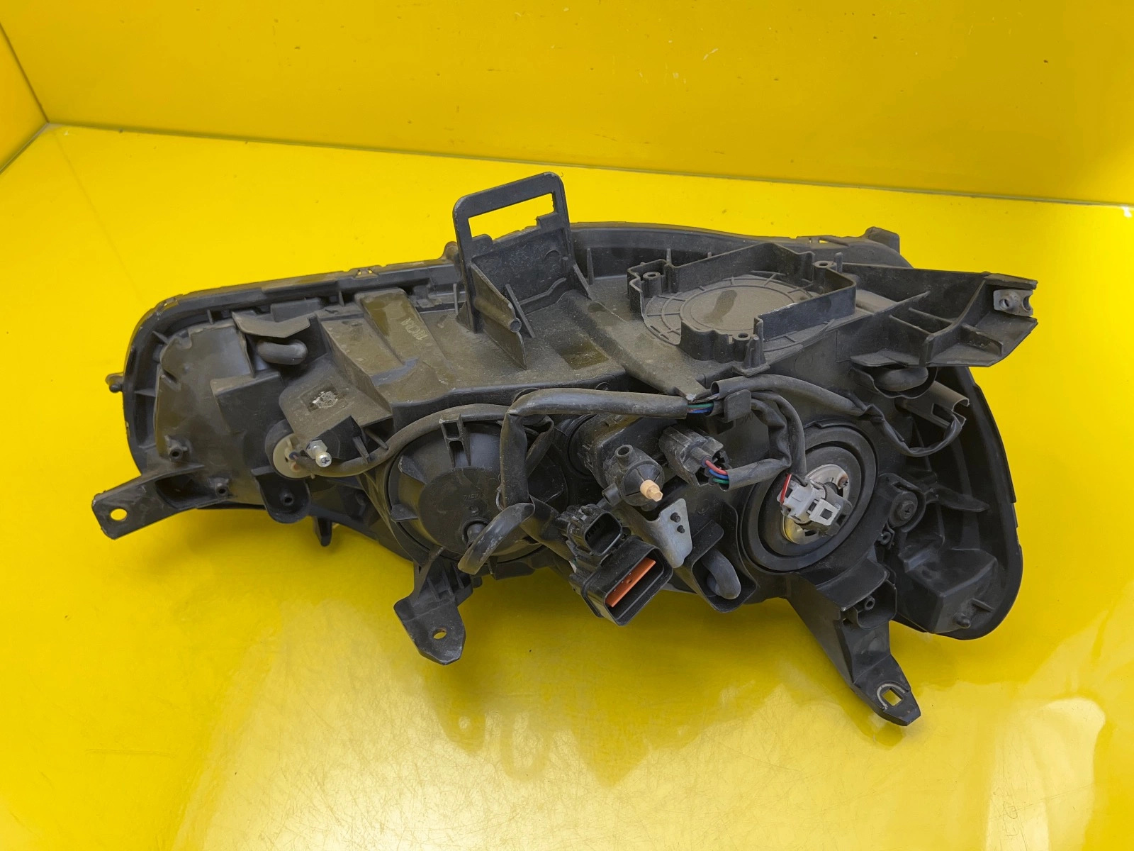 Reflektor Mitsubishi Lancer VIII X 07-17 Lampa Przednia Lewa Zwykła Autolamps 4 Reflektor Mitsubishi Lancer VIII X 07-17 Lampa Przednia Lewa Zwykła