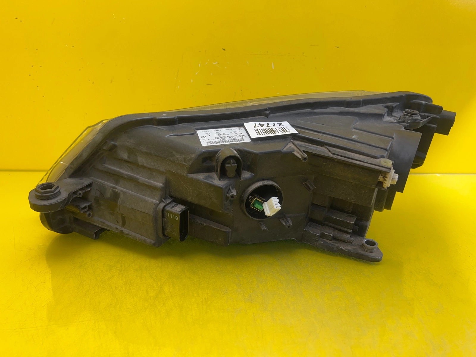 Reflektor Lampa Prawa Skoda Superb III Bi Xenon Led 3V1941016B Autolamps 3 Reflektor Lampa Prawa Skoda Superb III Bi Xenon Led 3V1941016B