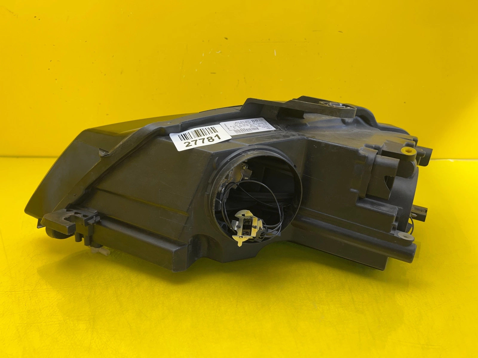 Reflektor Lampa Prawa Przednia Audi A3 8P 8P0941004BB 03-08 Zwykła Autolamps 3 Reflektor Lampa Prawa Przednia Audi A3 8P 8P0941004BB 03-08 Zwykła