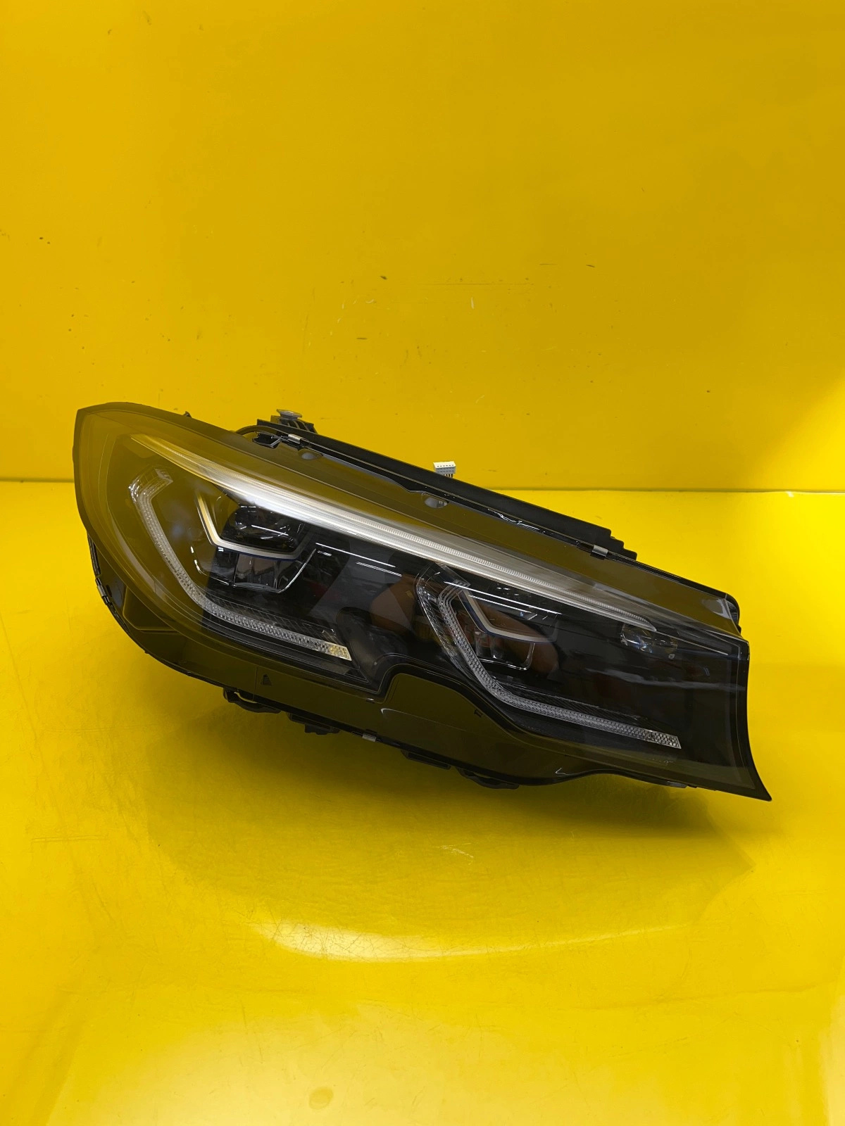 Reflektor Lampa Prawa Przednia BMW 3 G20 G21 Laser Black 5A25274-01 Autolamps Reflektor Lampa Prawa Przednia BMW 3 G20 G21 Laser Black 5A25274-01