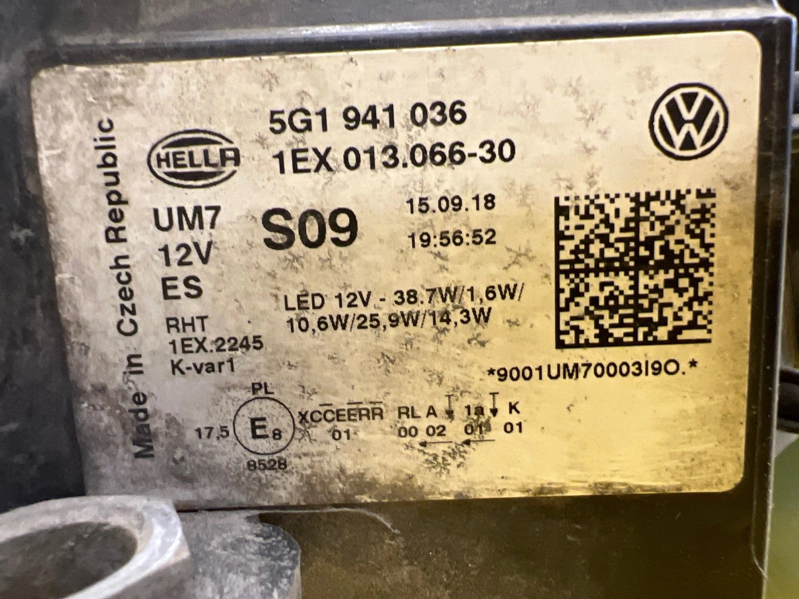 Reflektor Lampa Prawa VW Golf VII Lift Full Led 5G1941036 Autolamps 2 Reflektor Lampa Prawa VW Golf VII Lift Full Led 5G1941036