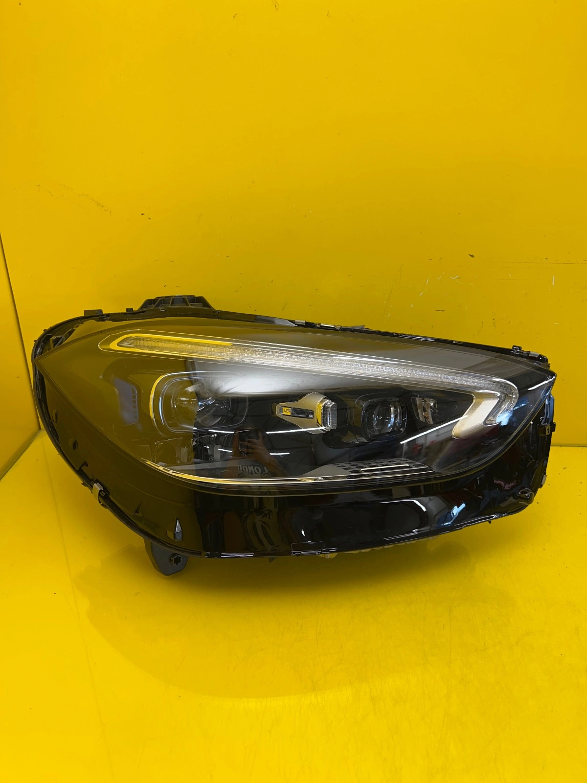 Reflektor Lampa Prawa Mercedes C-Klasa W206 A2069065404 Digital Light Autolamps Reflektor Lampa Prawa Mercedes C-Klasa W206 A2069065404 Digital Light
