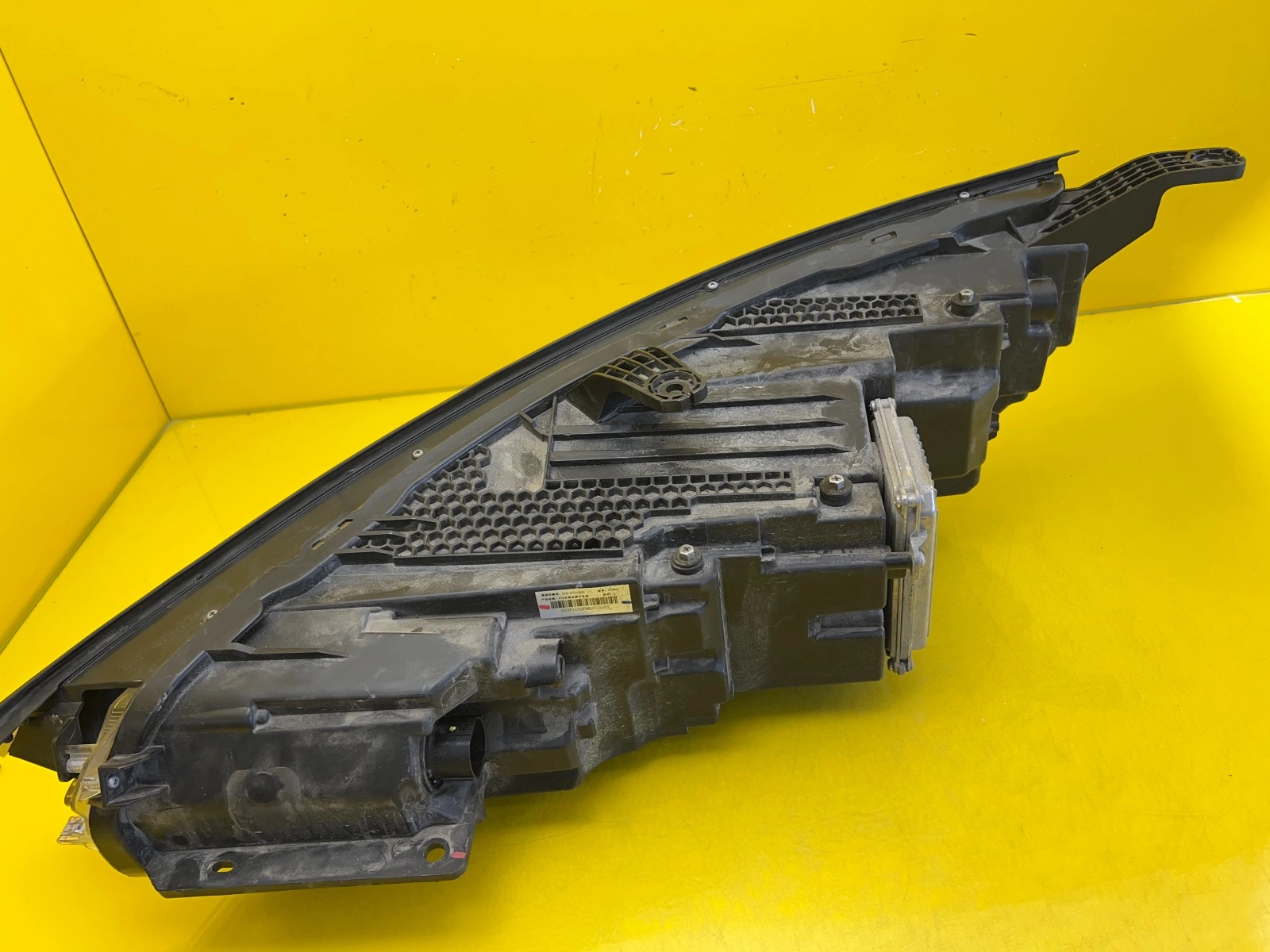 Reflektor Lampa Prawa Przednia Byd Tang EV600 Full Led 21- Autolamps 3 Reflektor Lampa Prawa Przednia Byd Tang EV600 Full Led 21-