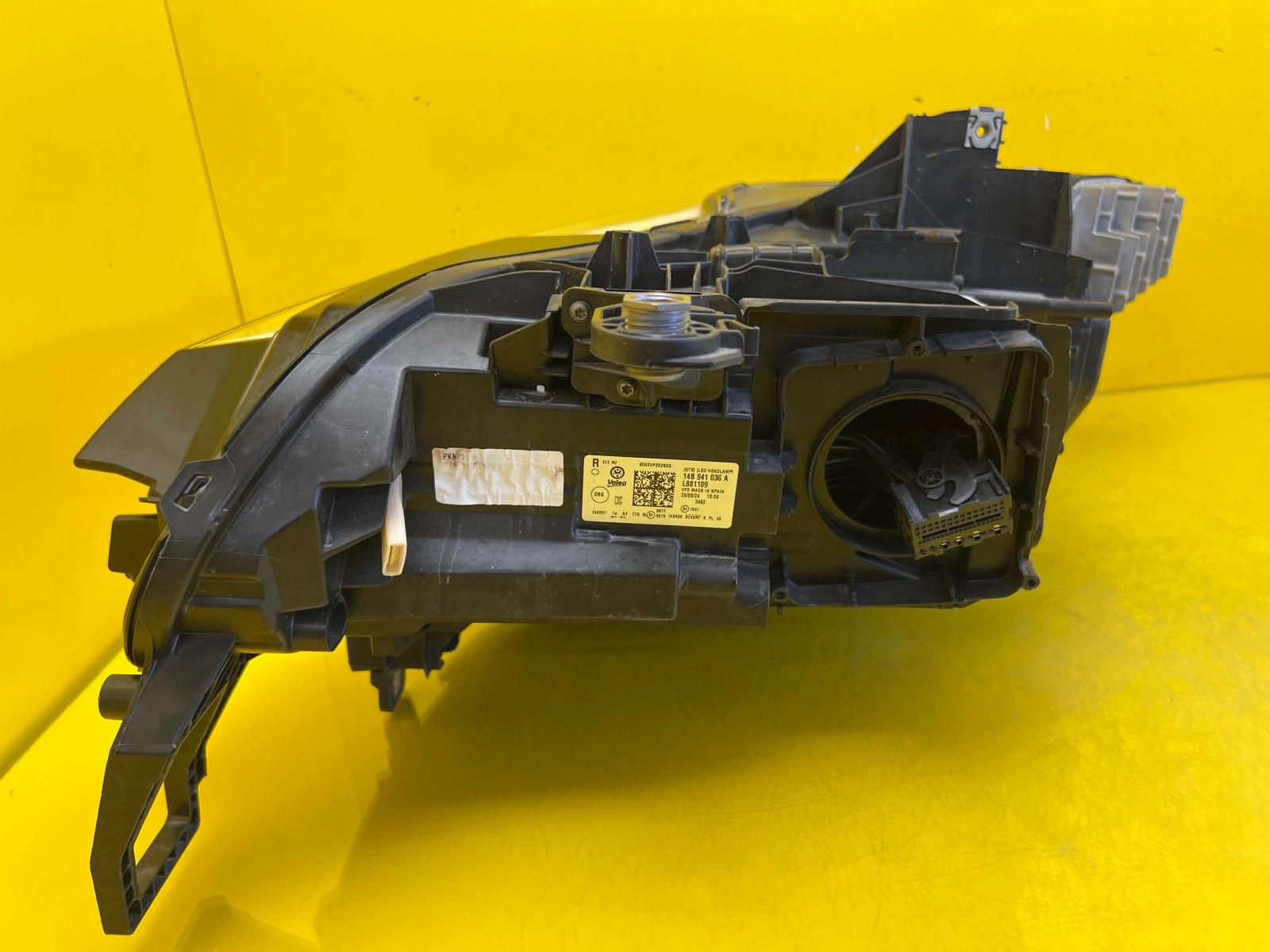 Reflektor Lampa Prawa Przednia VW ID.7 IQ Light Full Led 14B941036A Autolamps 4 Reflektor Lampa Prawa Przednia VW ID.7 IQ Light Full Led 14B941036A