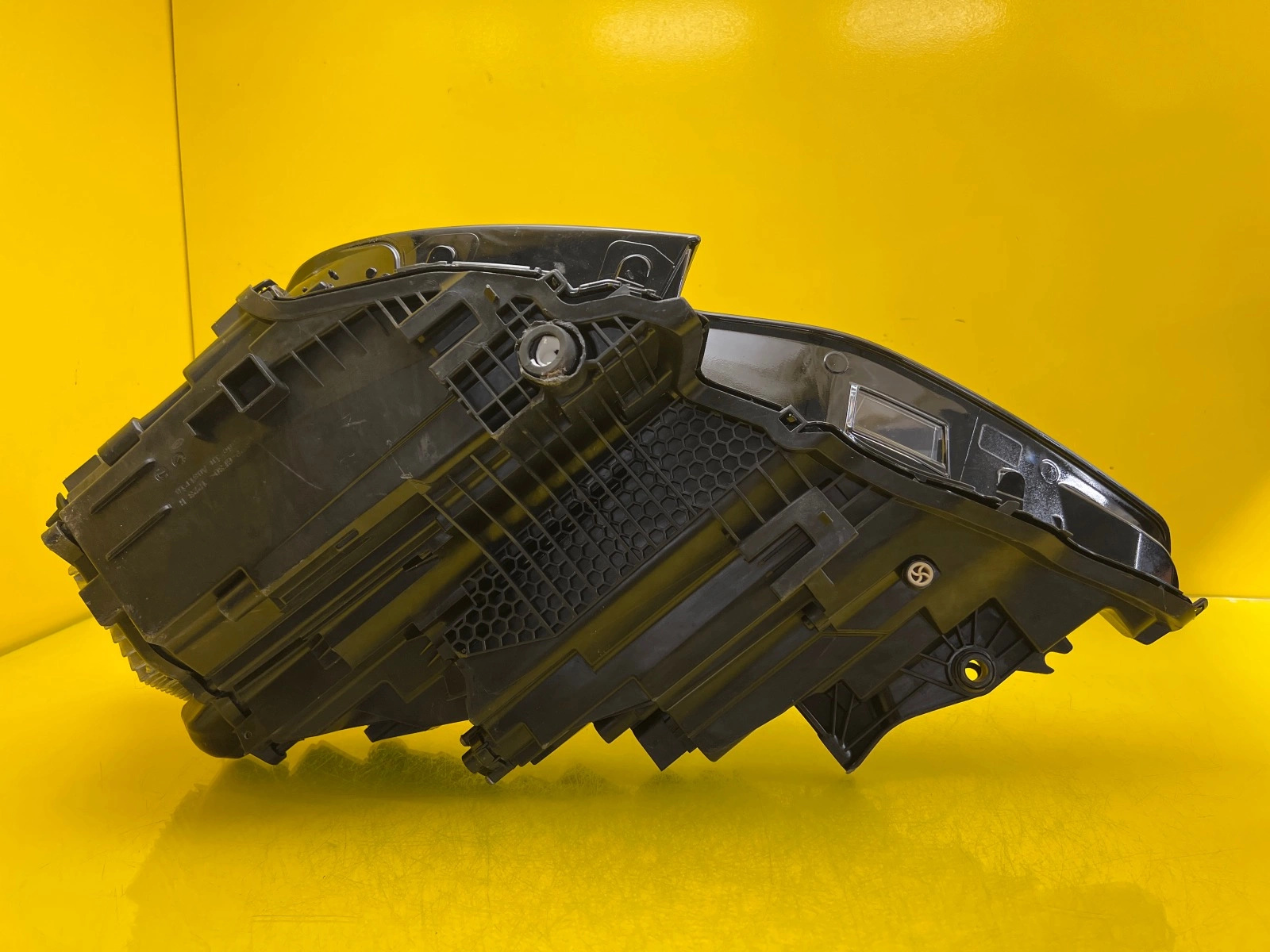 Reflektor Lampa Prawa Audi Q8 Lift Full Led Matrix 4M8941040 Autolamps 6 Reflektor Lampa Prawa Audi Q8 Lift Full Led Matrix 4M8941040